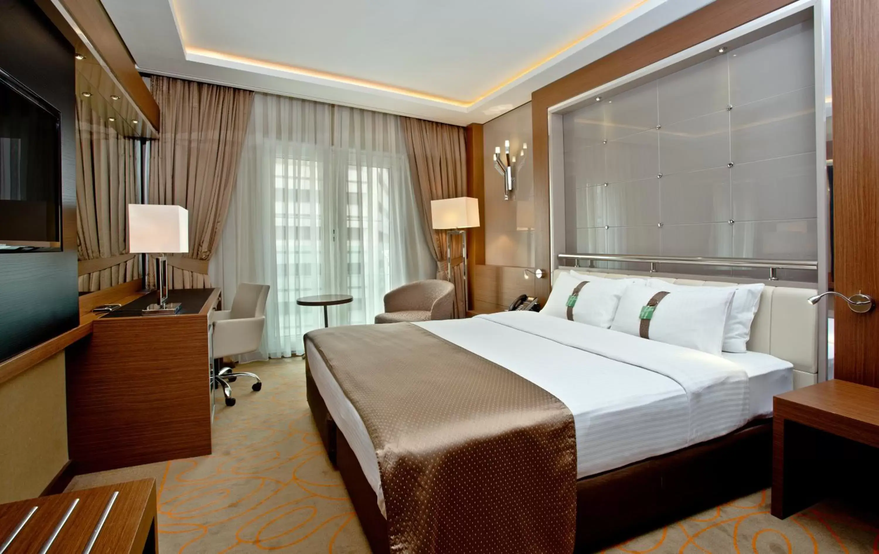 Photo of the whole room, Bed in Holiday Inn Ankara-Kavaklidere, an IHG Hotel