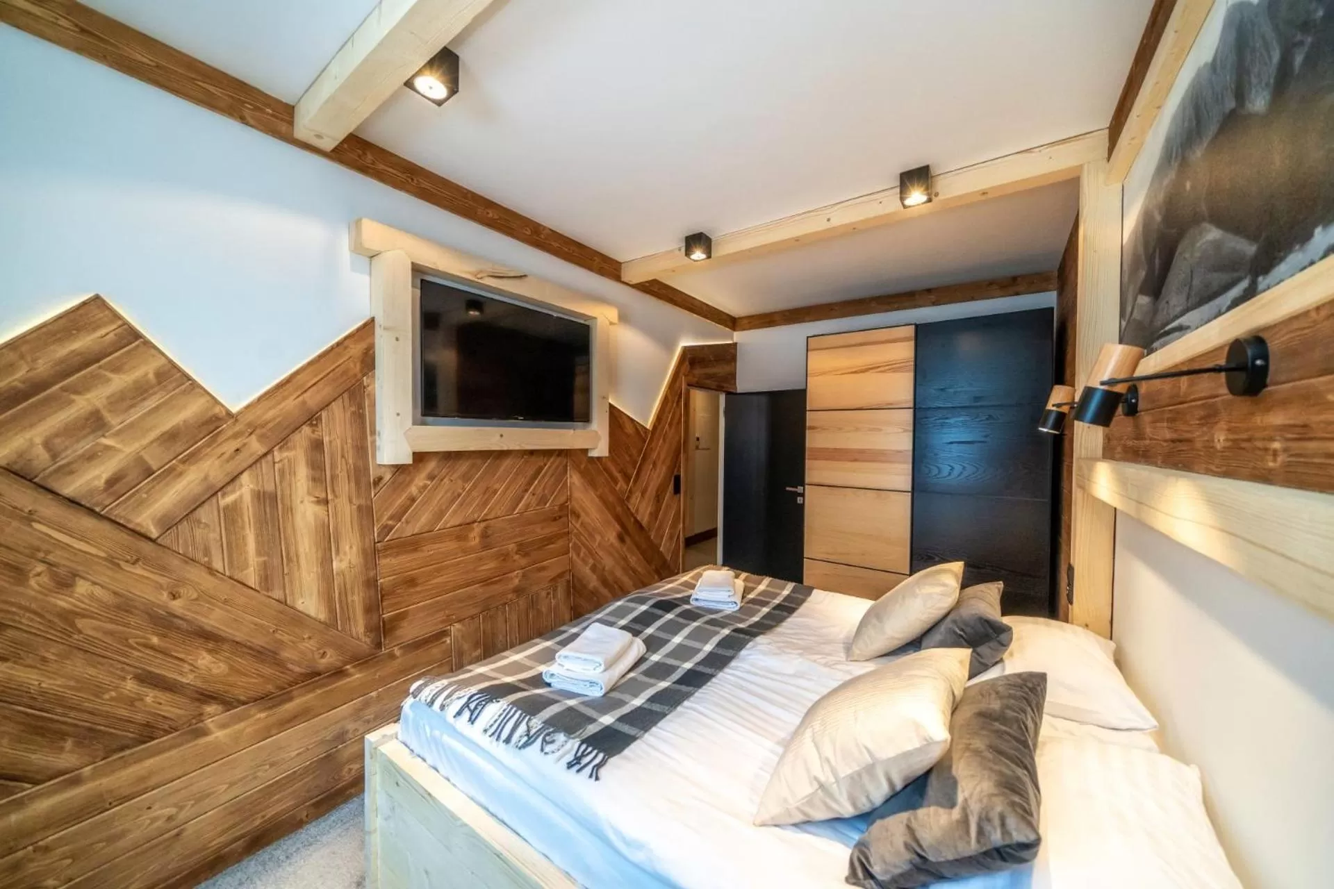 Bed in Aparthotel Giewont