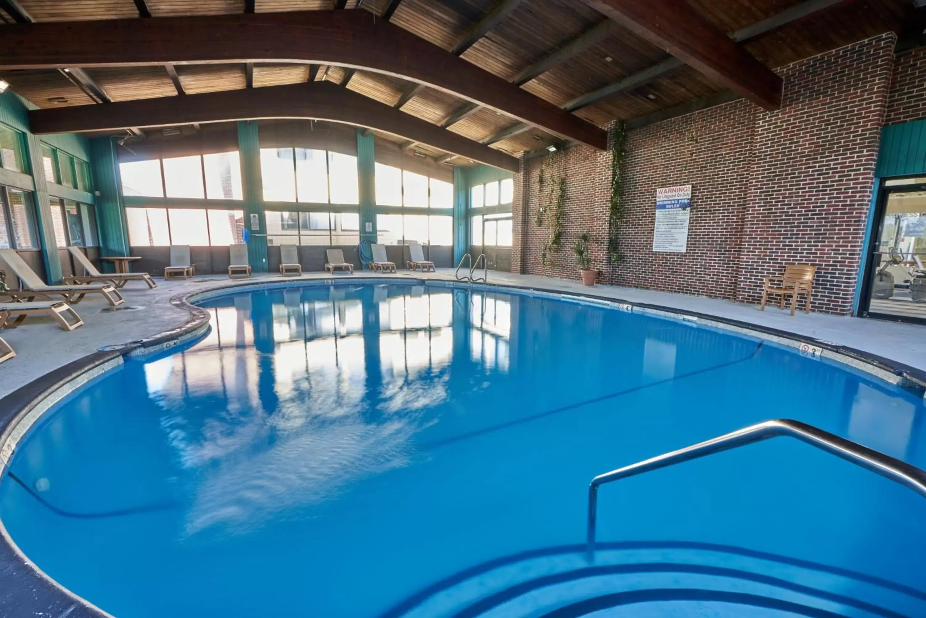 Swimming Pool in Riverview Inn & Suites