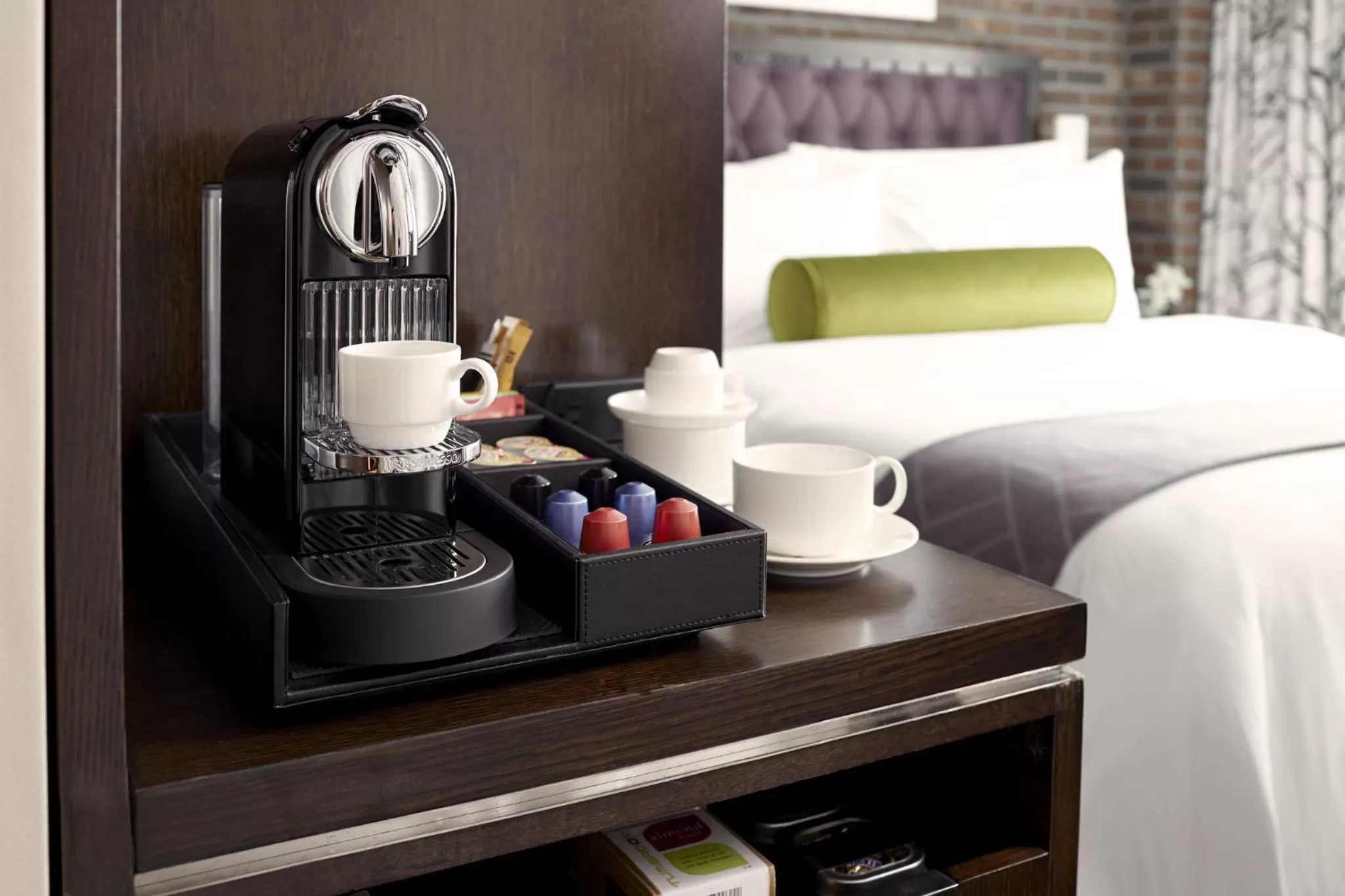 Photo of the whole room, Bed in Archer Hotel New York