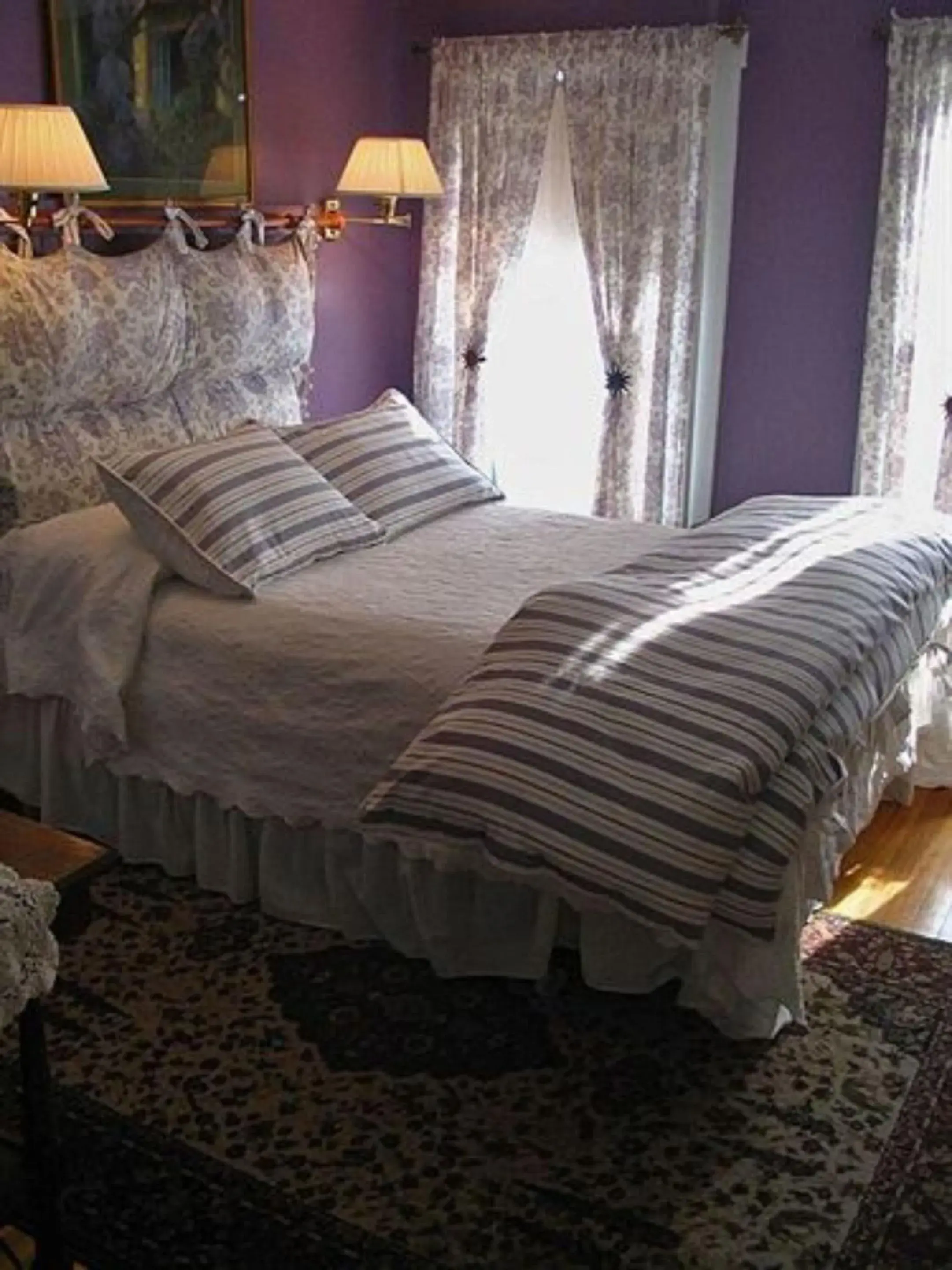 Bedroom, Bed in Monadnock Inn