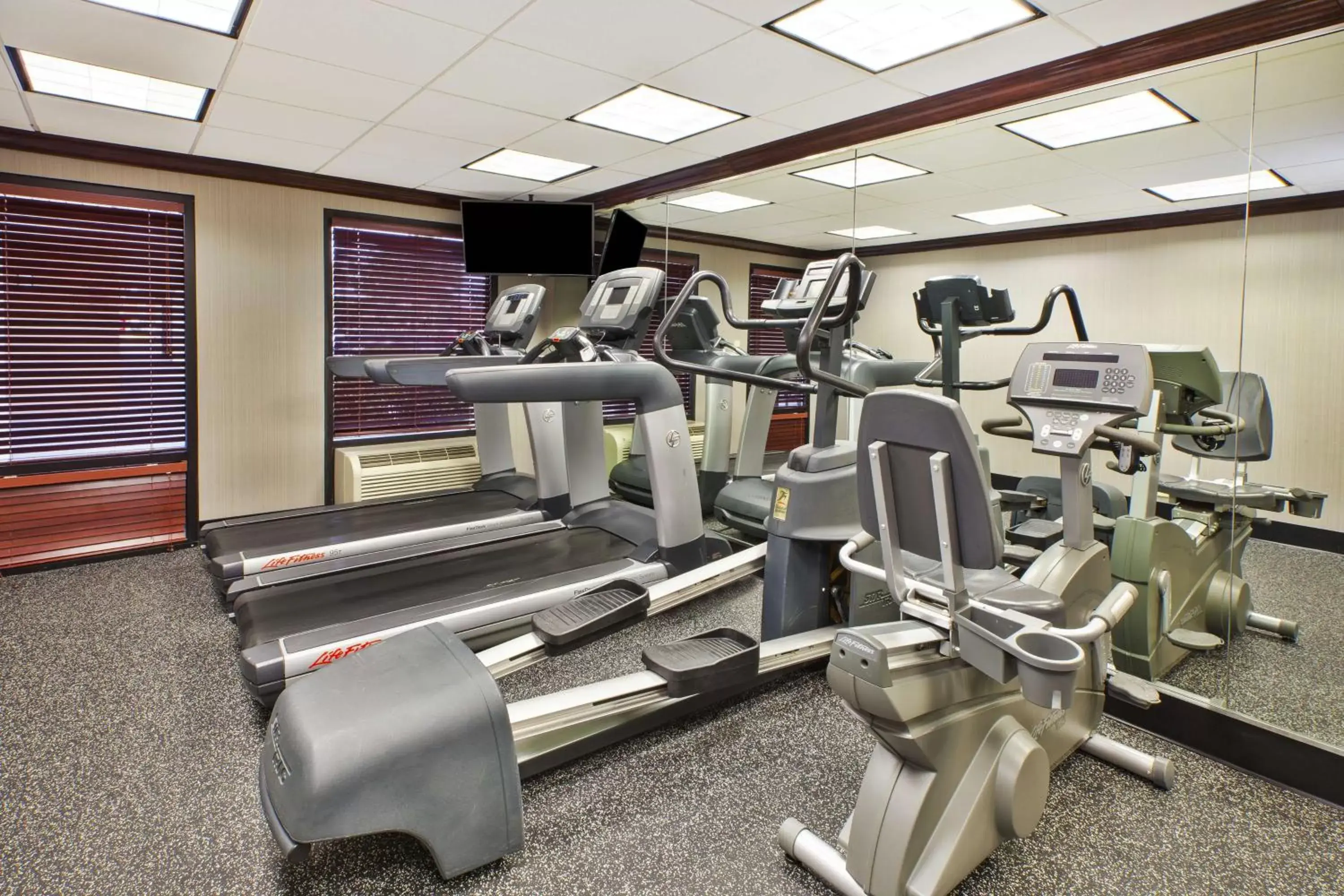 Fitness centre/facilities in Best Western Dulles Airport Inn