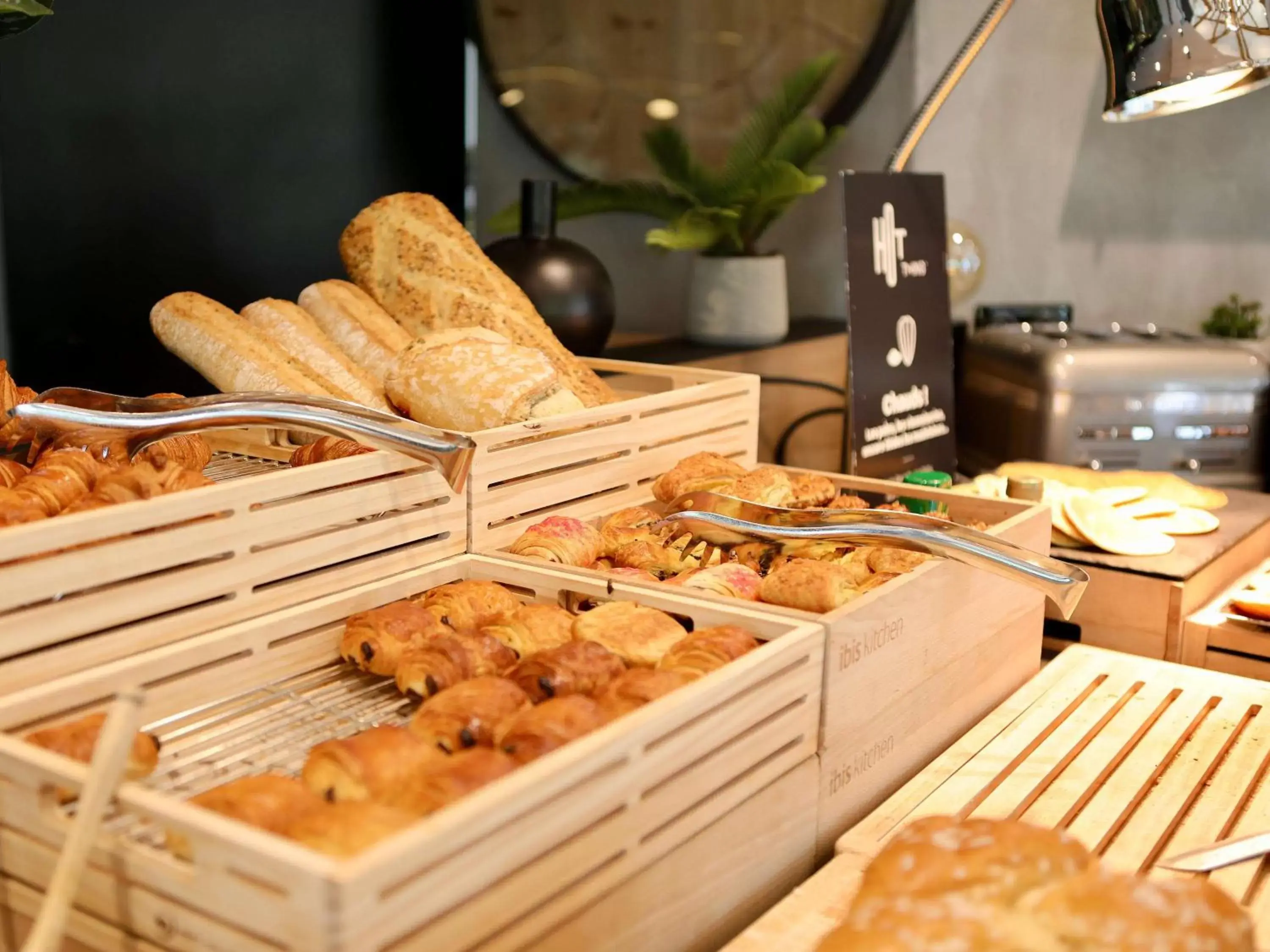Restaurant/places to eat in ibis Aubenas Restaurant/places to eat in ibis Aubenas