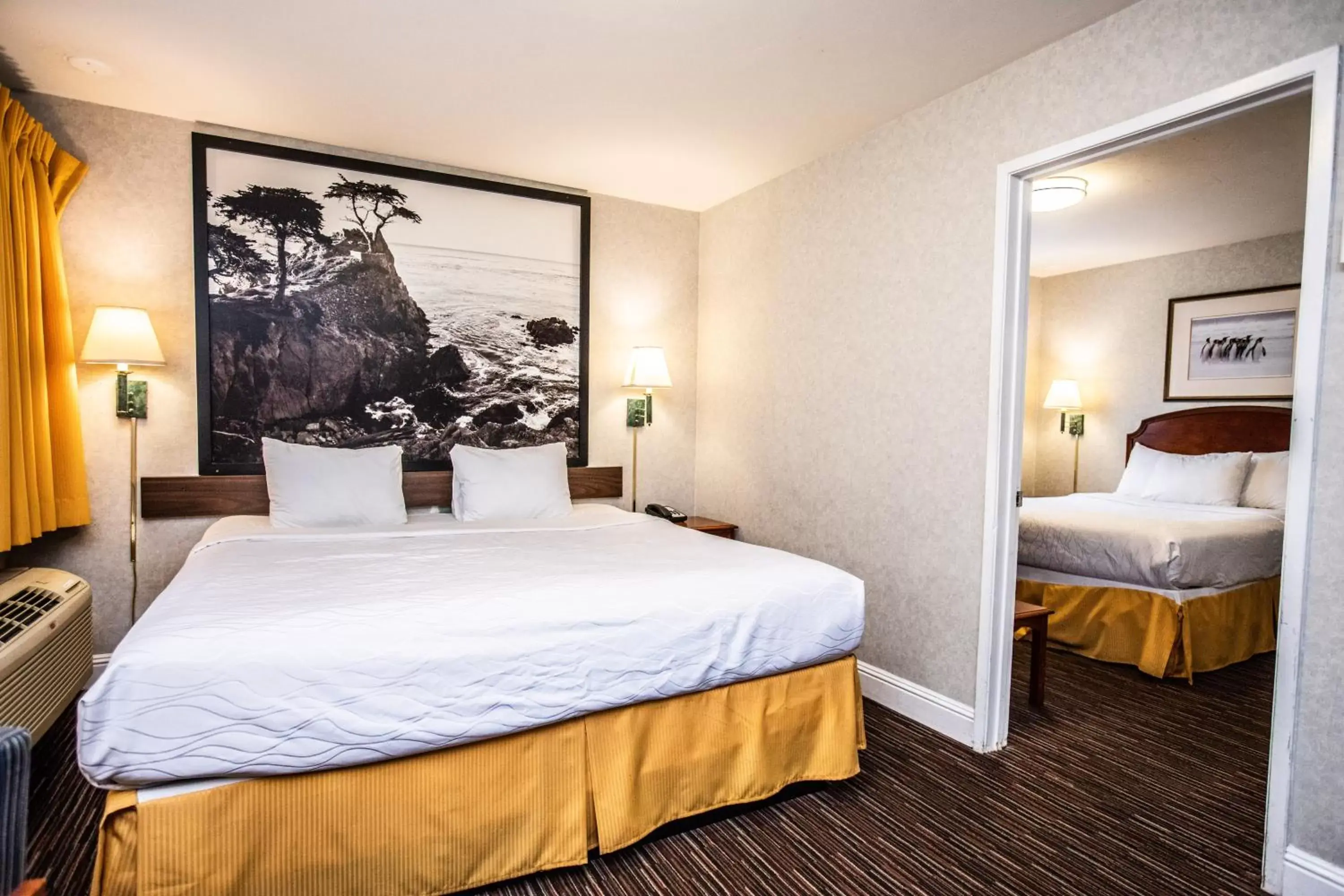 Photo of the whole room, Bed in Pelican Inn Photo of the whole room, Bed in Pelican Inn