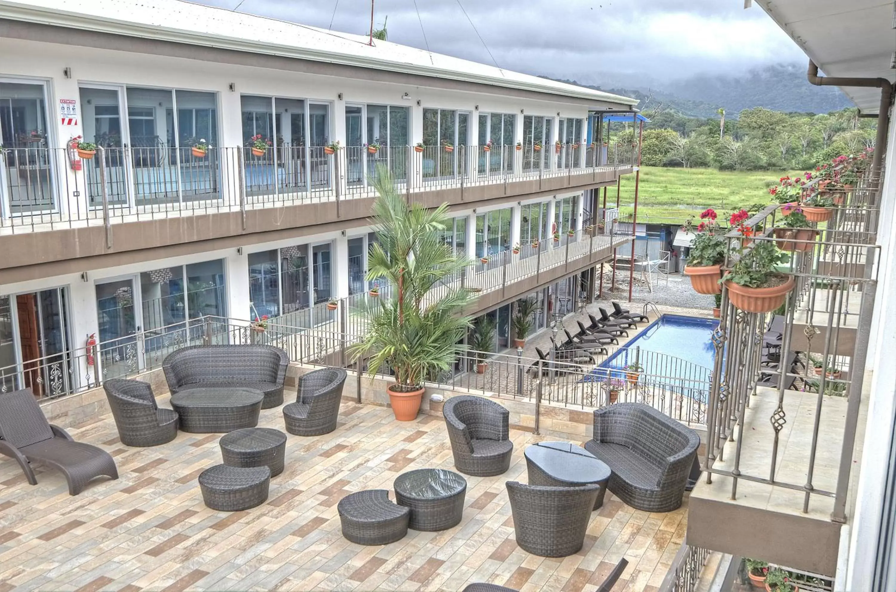 Facade/entrance, Pool View in Beachfront Hotel Tramonto