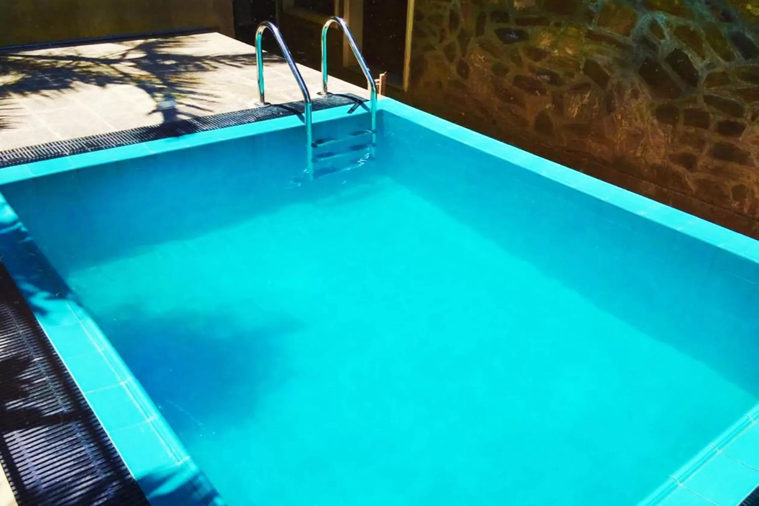 Swimming pool in The Kandyan Villa