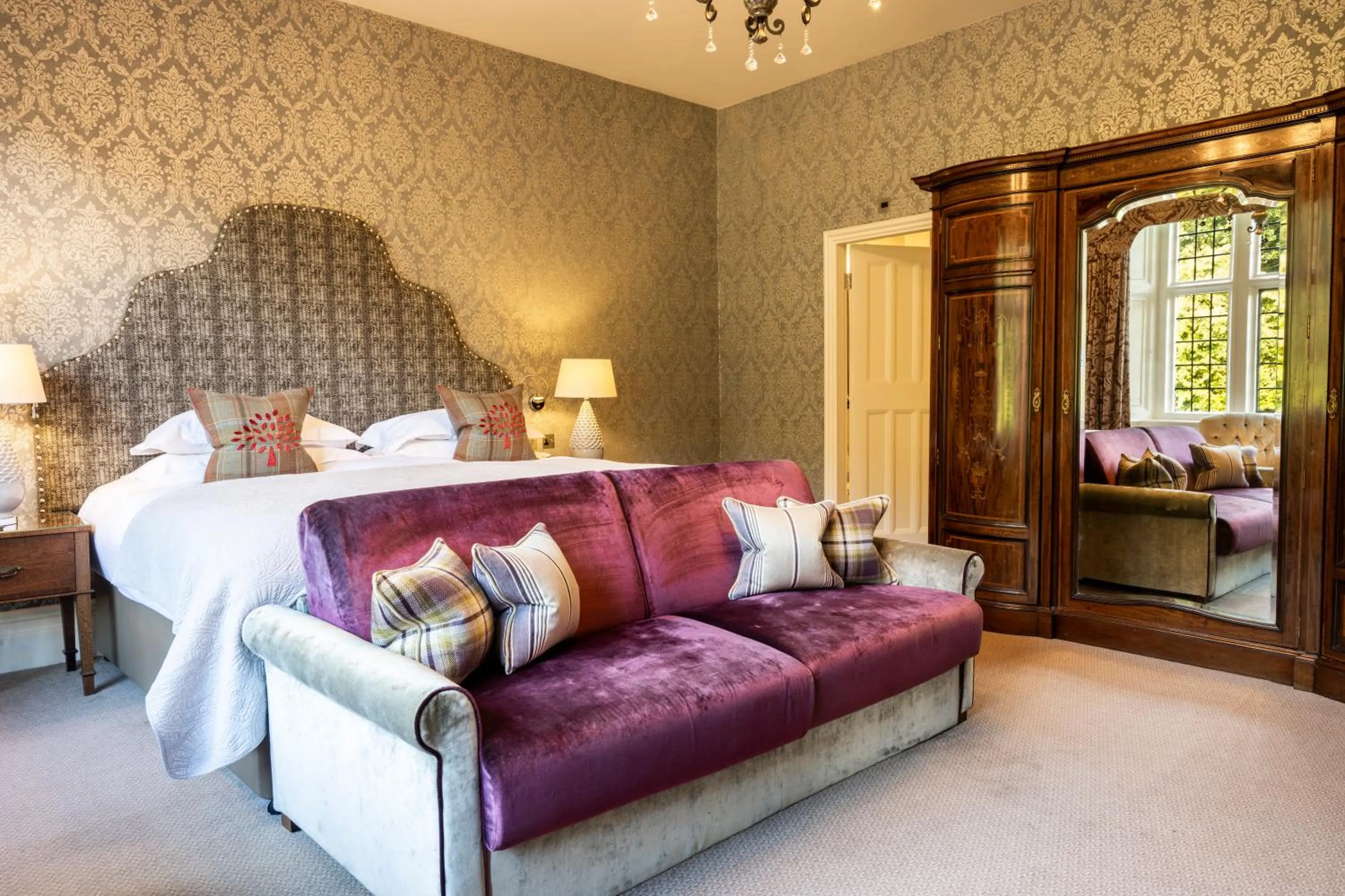 Bedroom, Bed in Bovey Castle