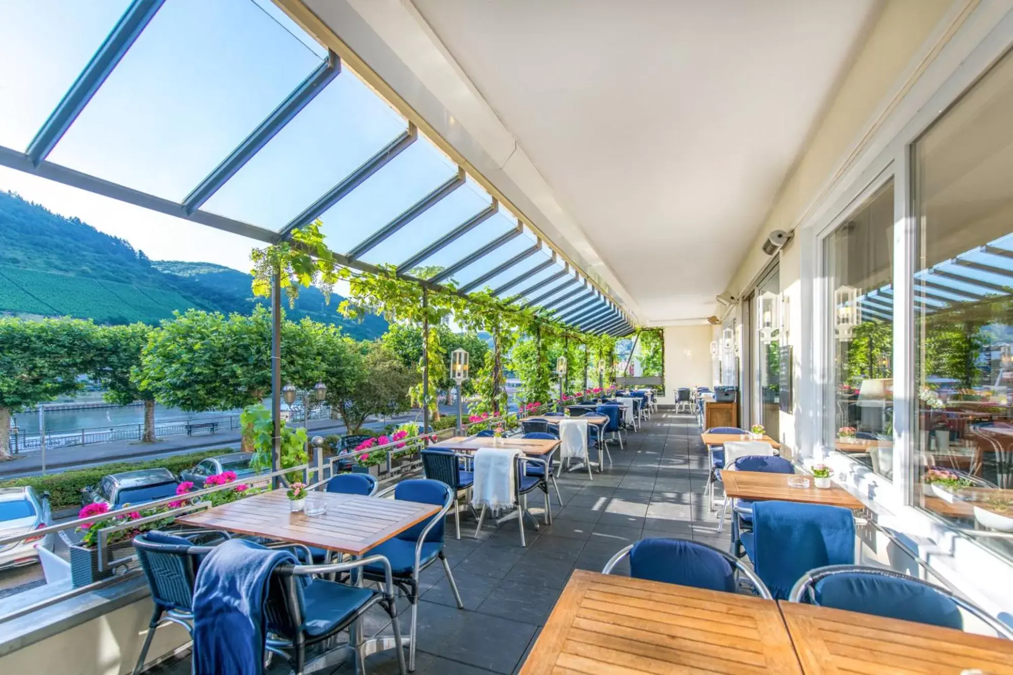 Balcony/Terrace, Restaurant/Places to Eat in Hotel Karl Müller