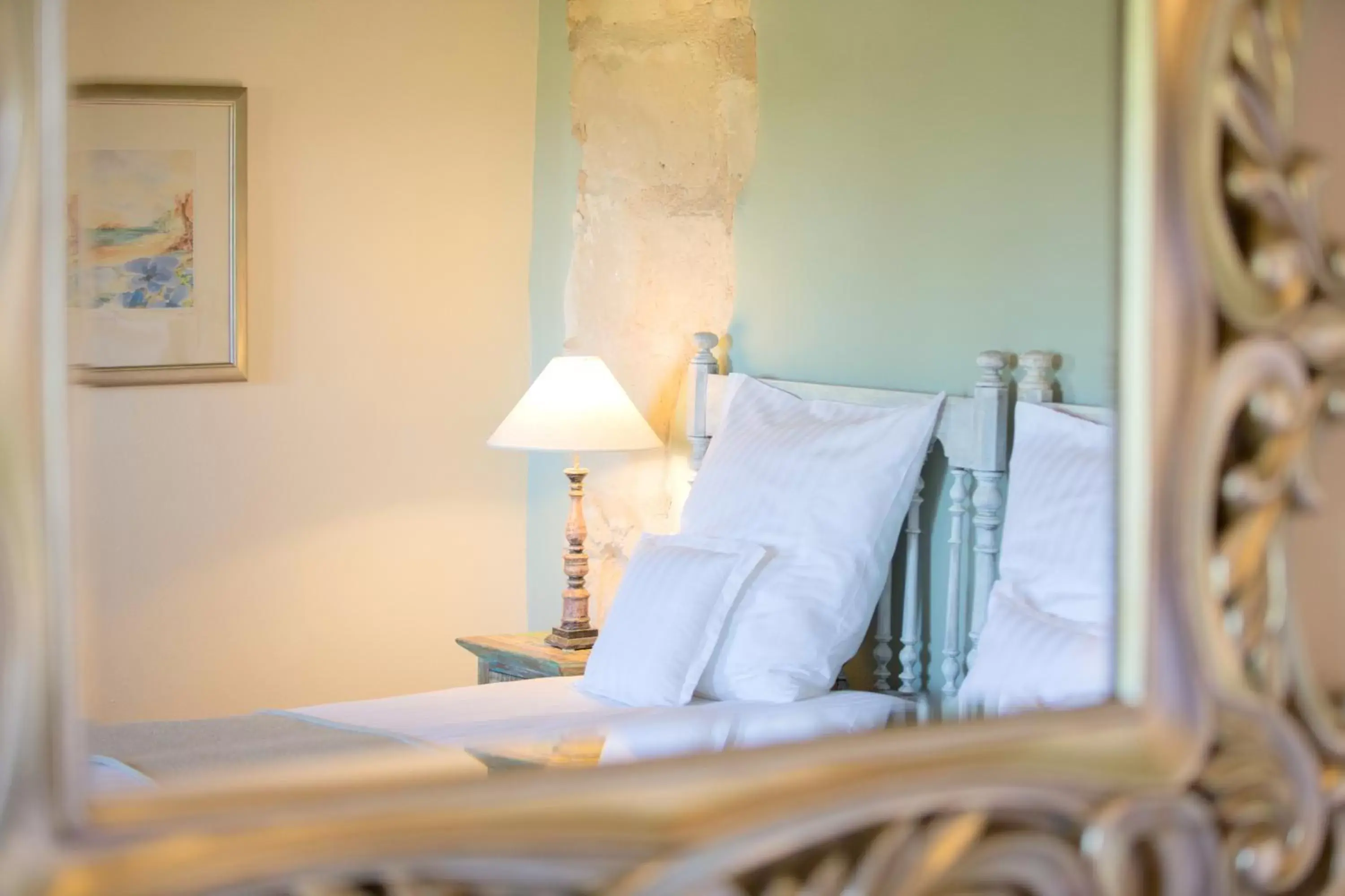 Decorative detail, Bed in Casa Font i Roig