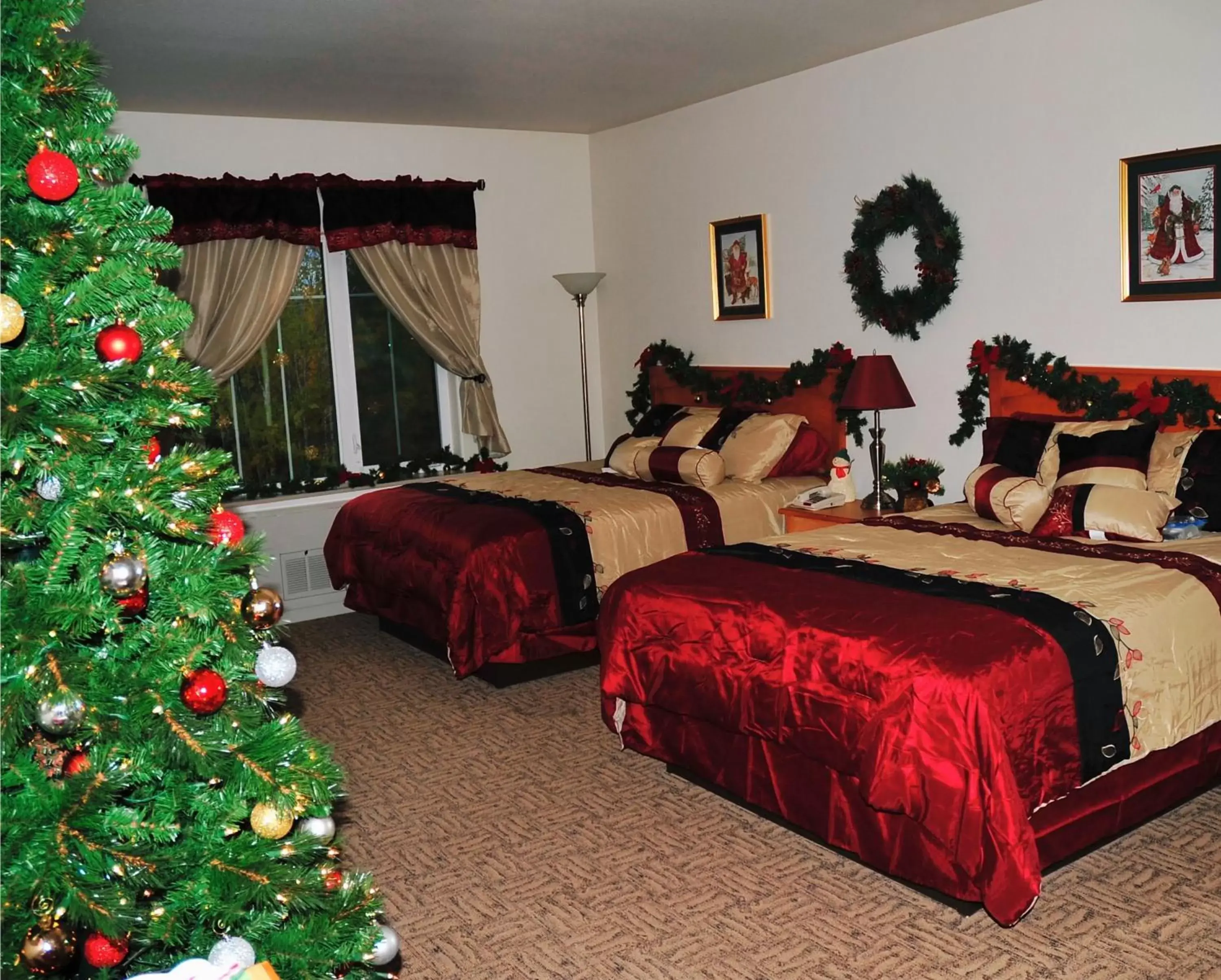 Photo of the whole room, Bed in Hotel North Pole