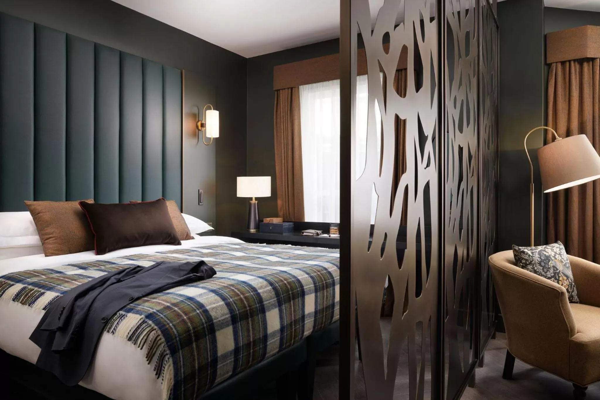 Bedroom, Bed in The Other House South Kensington