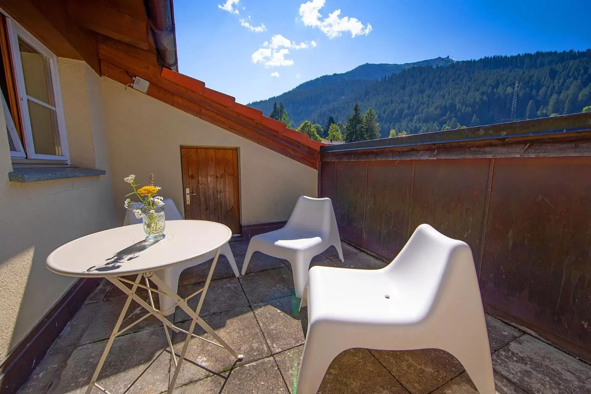 Balcony/Terrace, Mountain View in Sport-Lodge Klosters