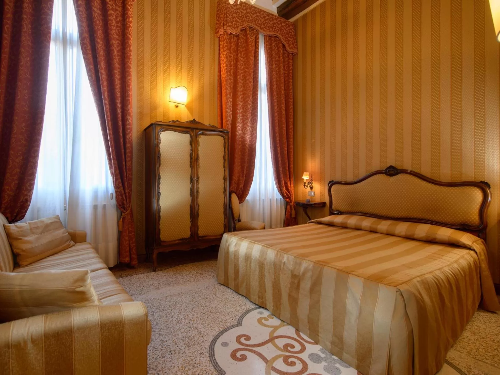 Photo of the whole room, Bed in Centauro Hotel