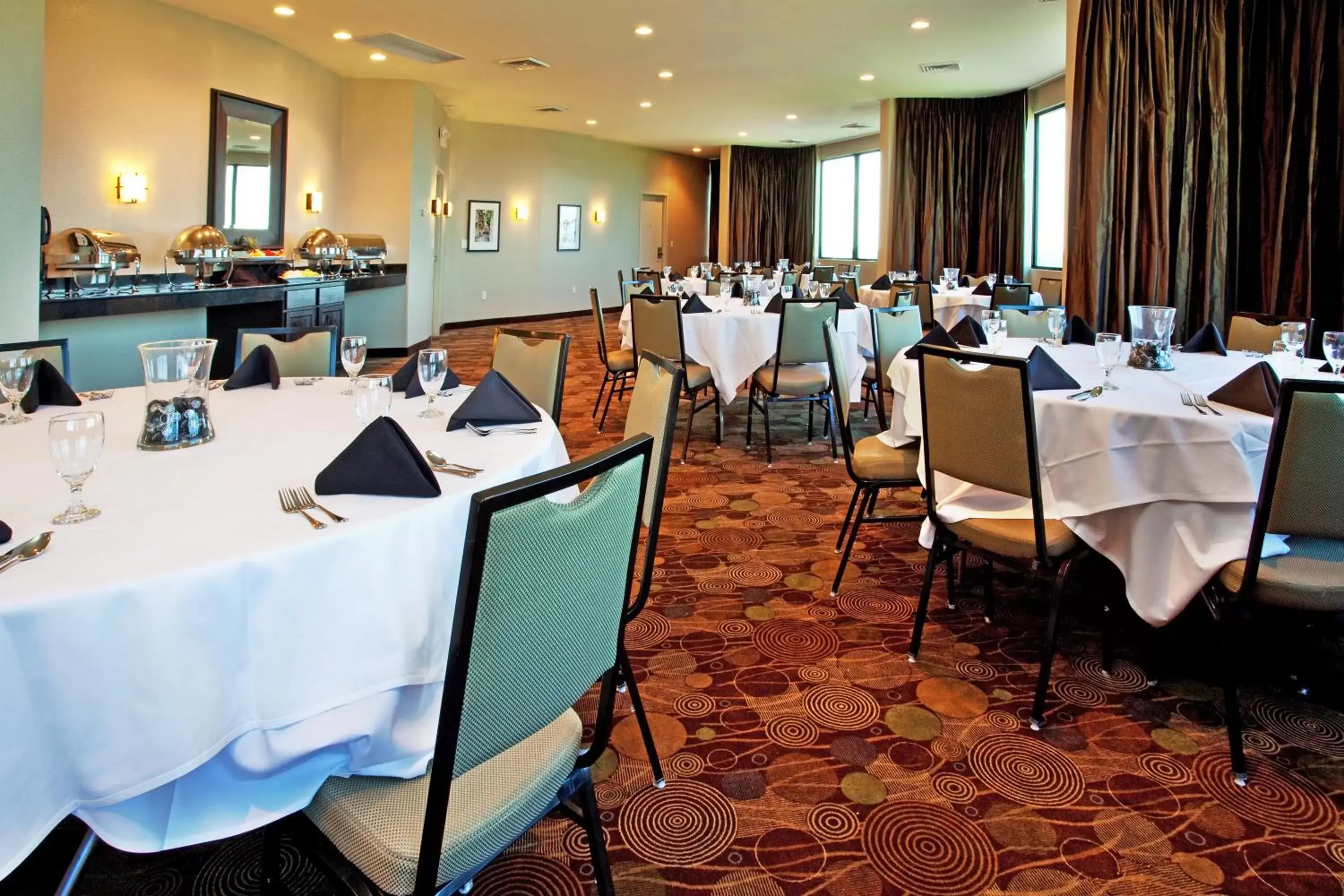 Banquet/Function facilities, Restaurant/Places to Eat in Holiday Inn New Orleans West Bank Tower, an IHG Hotel