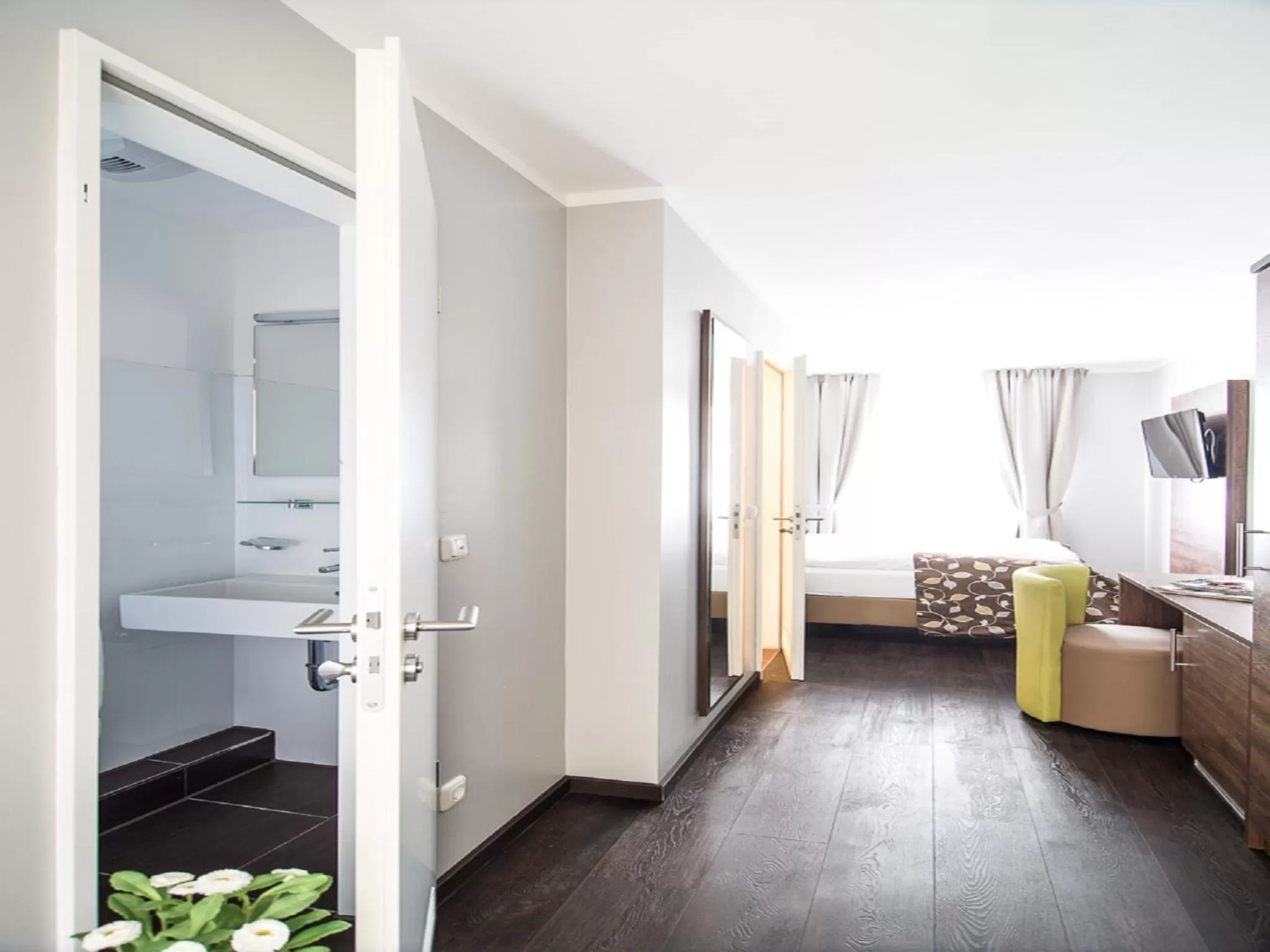 Day, Bed in BATU Apart Hotel