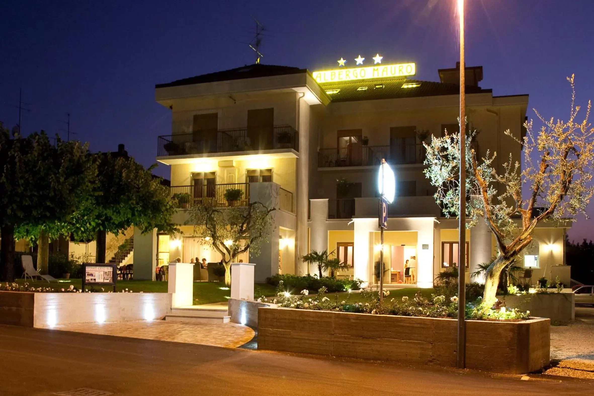 Facade/entrance, Property Building in Hotel Mauro