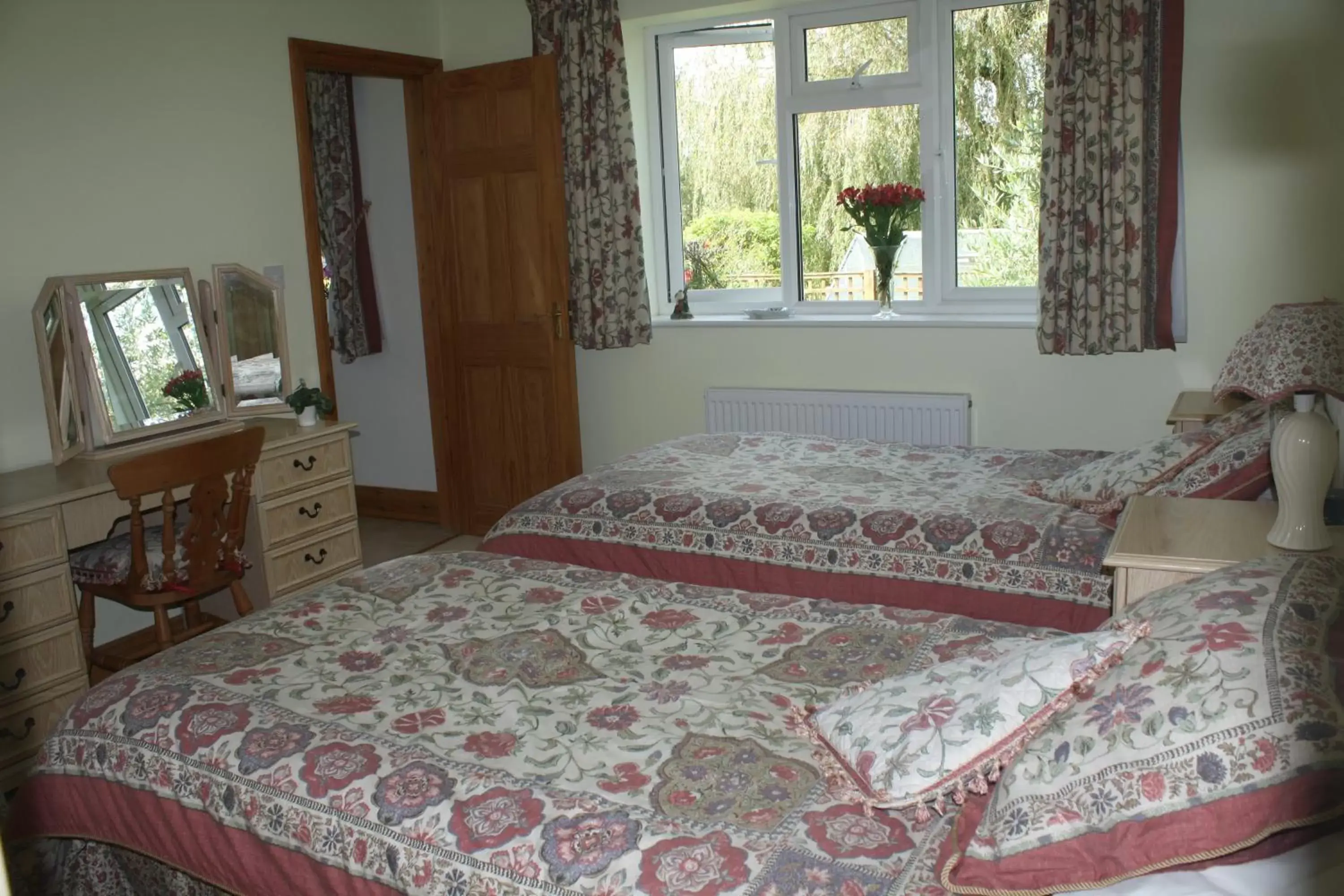 Bedroom, Bed in St Algars b&b