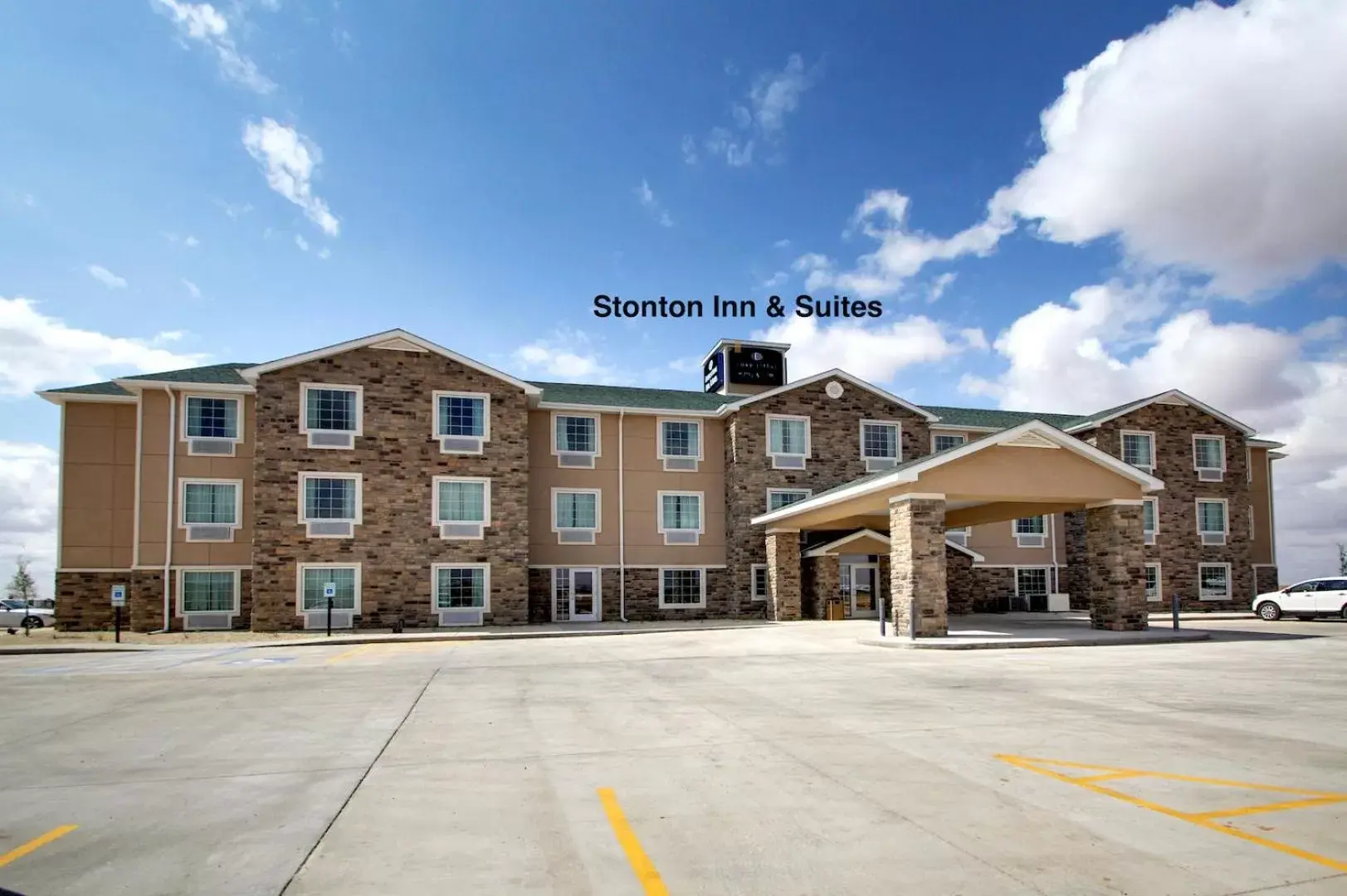 Property building in Stanton Inn and Suites