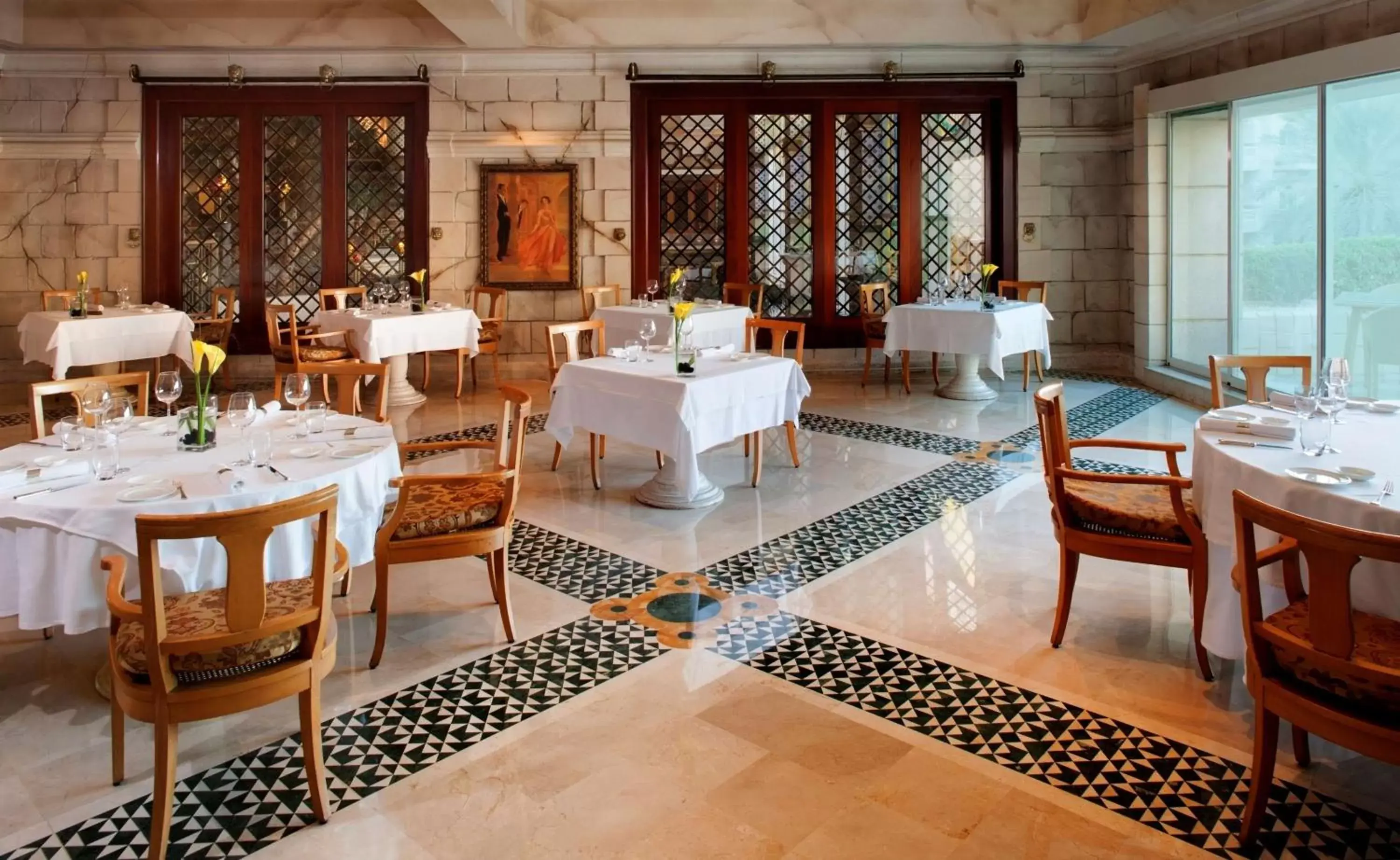 Restaurant/places to eat in Grand Hyatt Muscat Restaurant/places to eat in Grand Hyatt Muscat