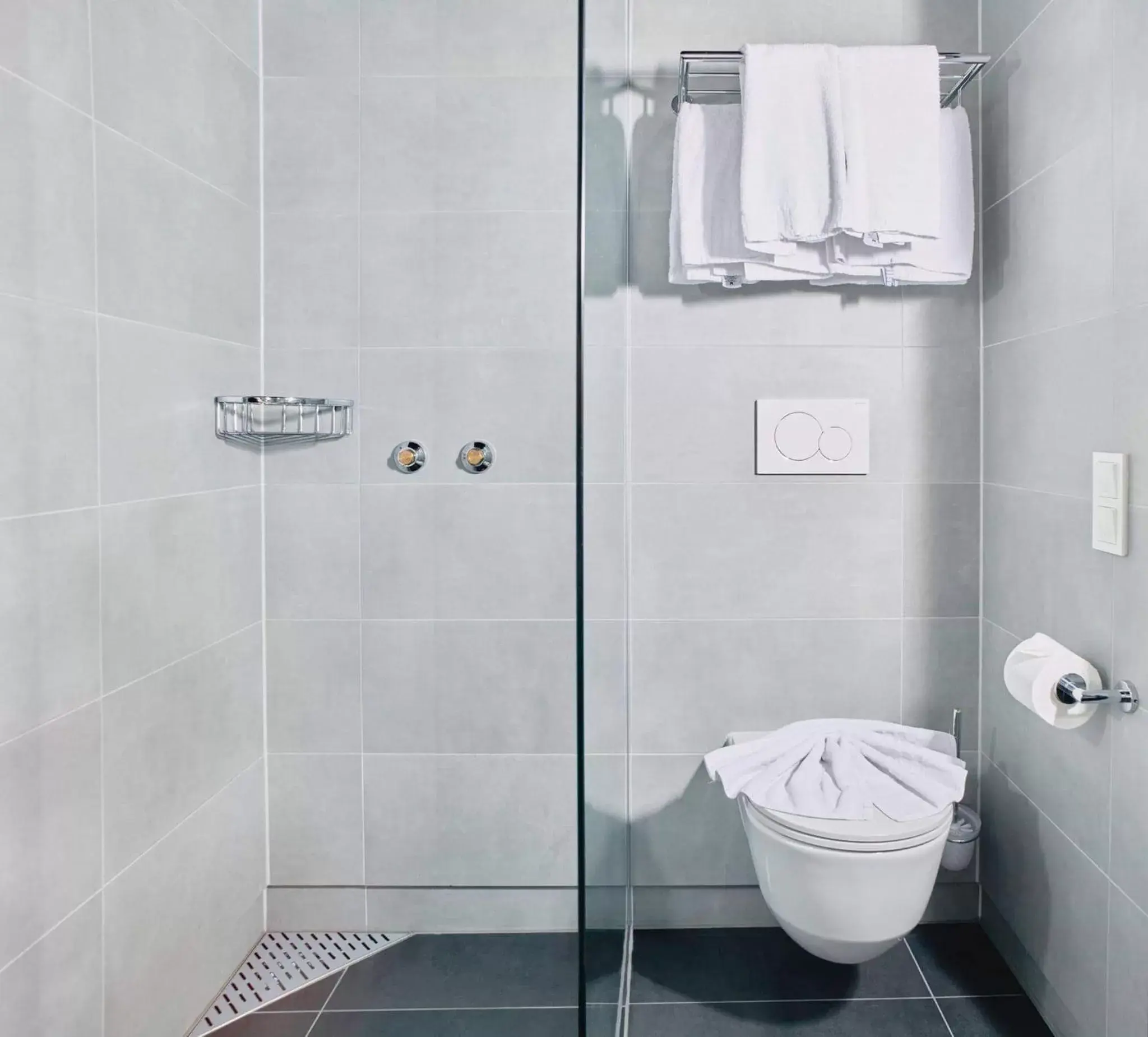 Bathroom in Thon Hotel Svolvær Bathroom in Thon Hotel Svolvær