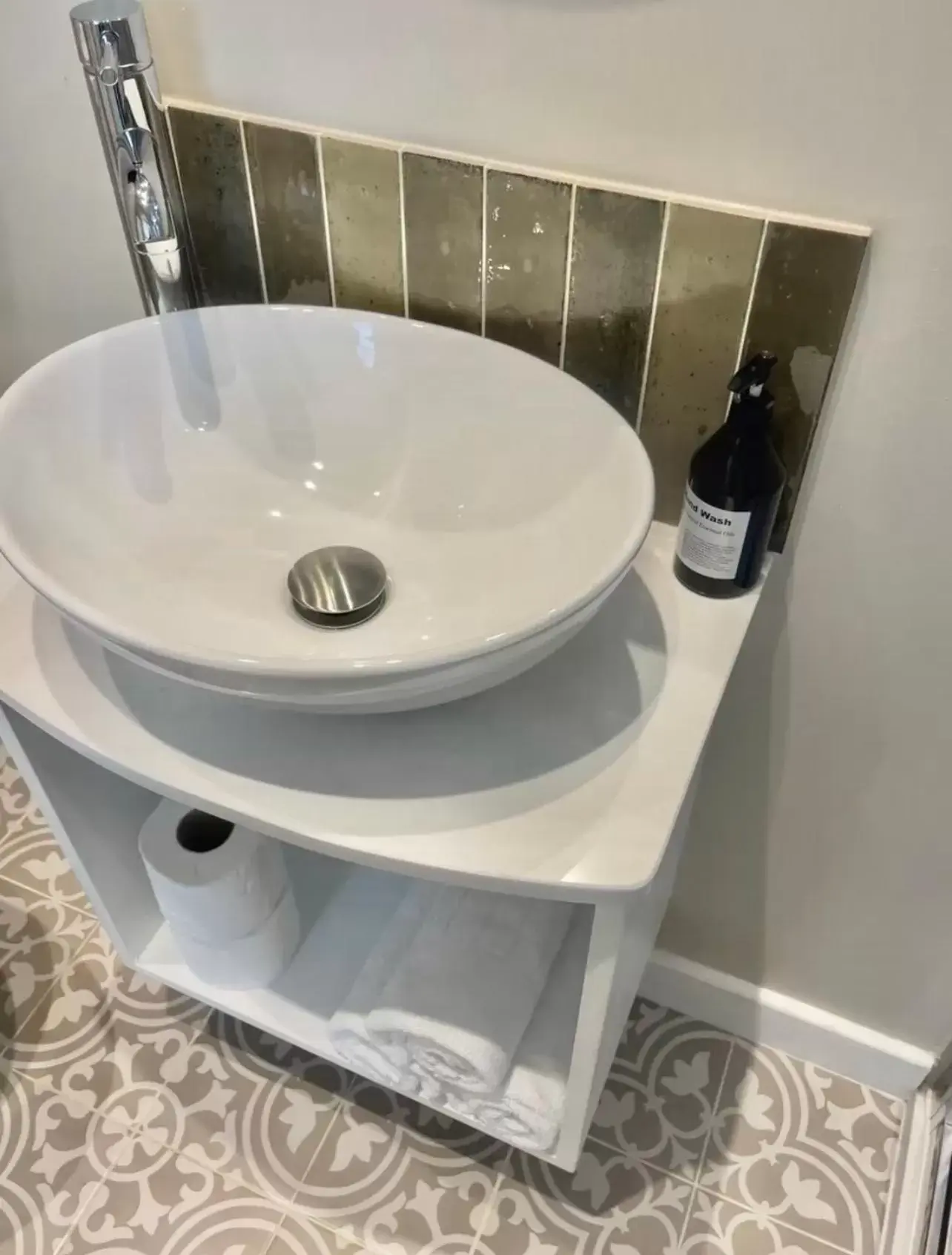 Bathroom in Harbour View House