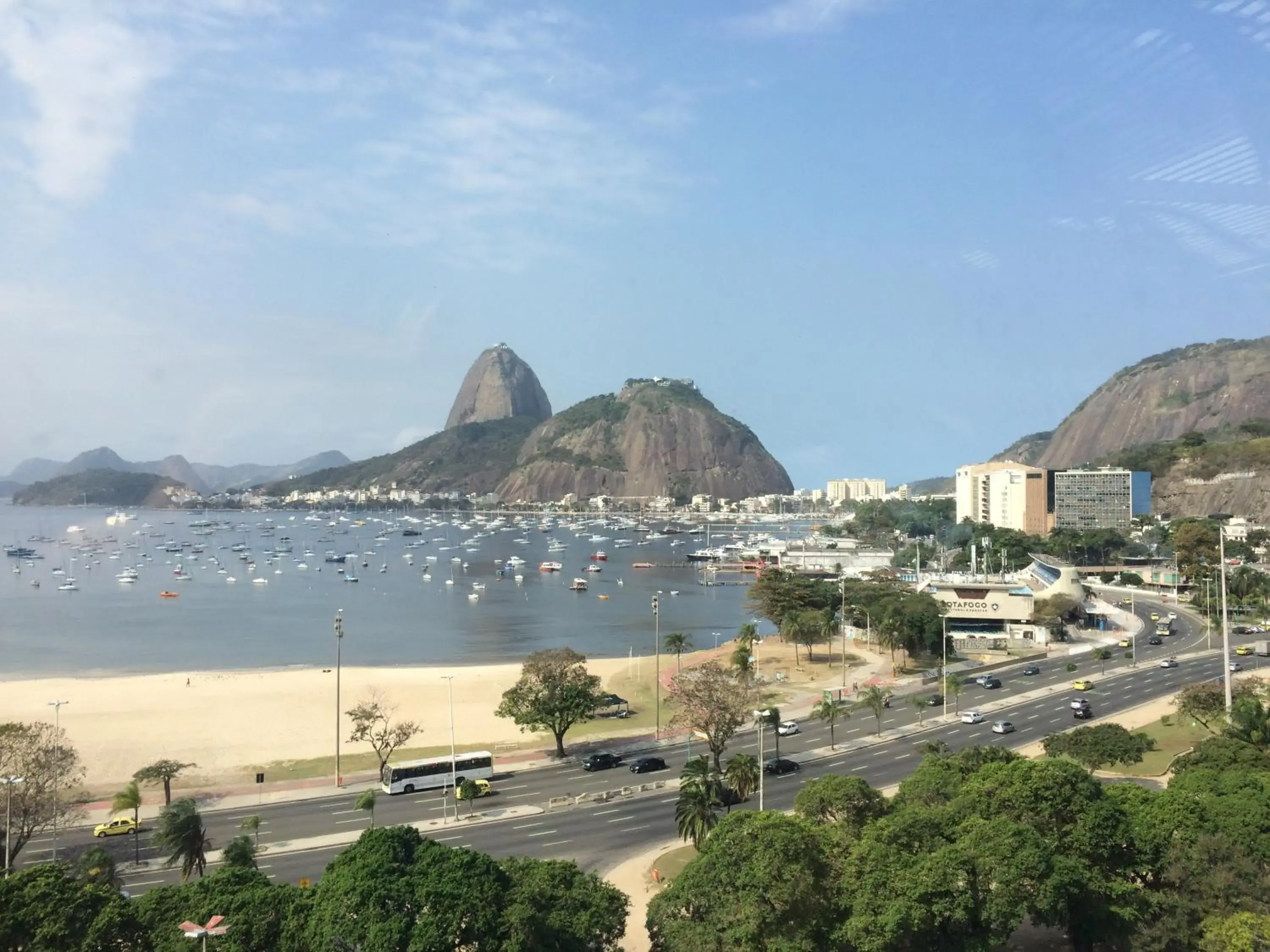 Nearby landmark, Mountain View in Ibis Styles RJ Botafogo