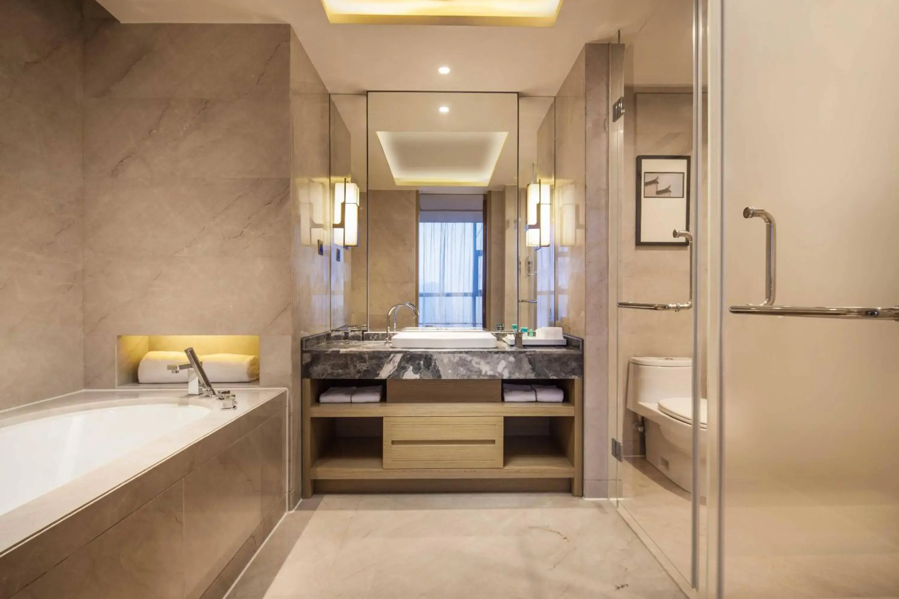 Photo of the whole room, Bathroom in Four Points by Sheraton Hefei, Baohe