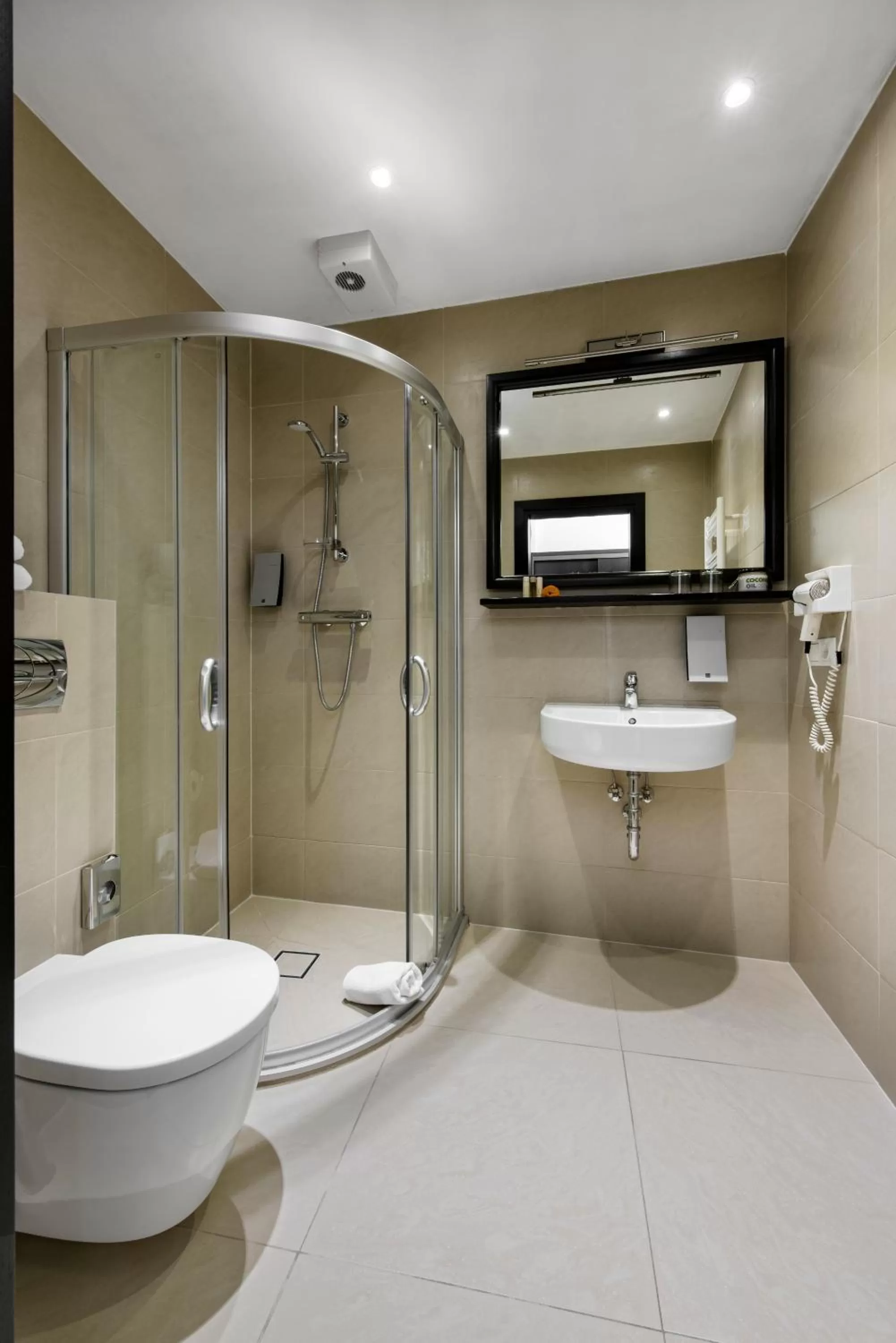 Shower in Amberton Cathedral Square Hotel Vilnius