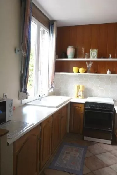 Kitchen or kitchenette, Kitchen/Kitchenette in Le Cardonnet