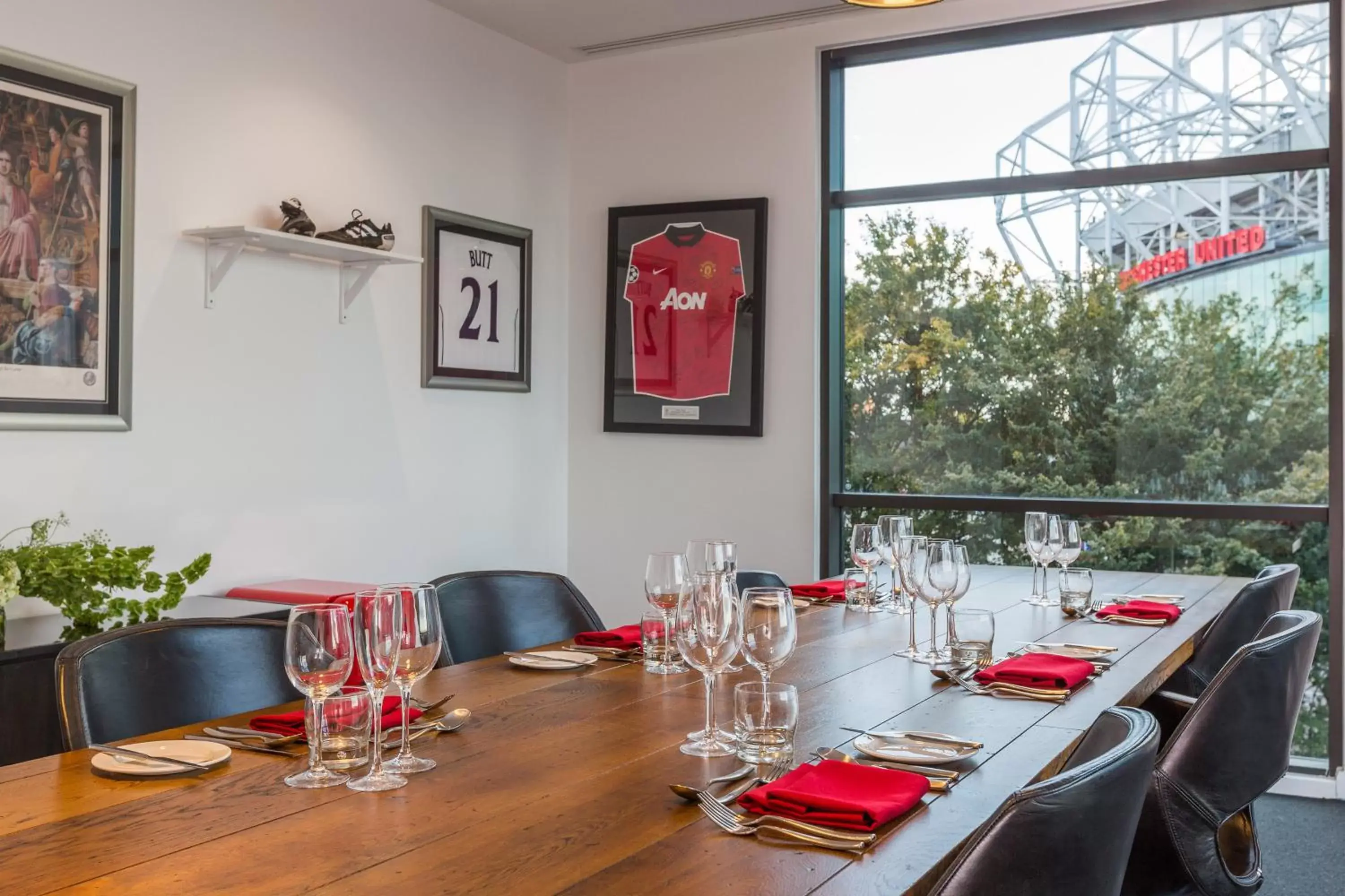 Meeting/conference room, Restaurant/Places to Eat in Hotel Football, Old Trafford, a Tribute Portfolio Hotel