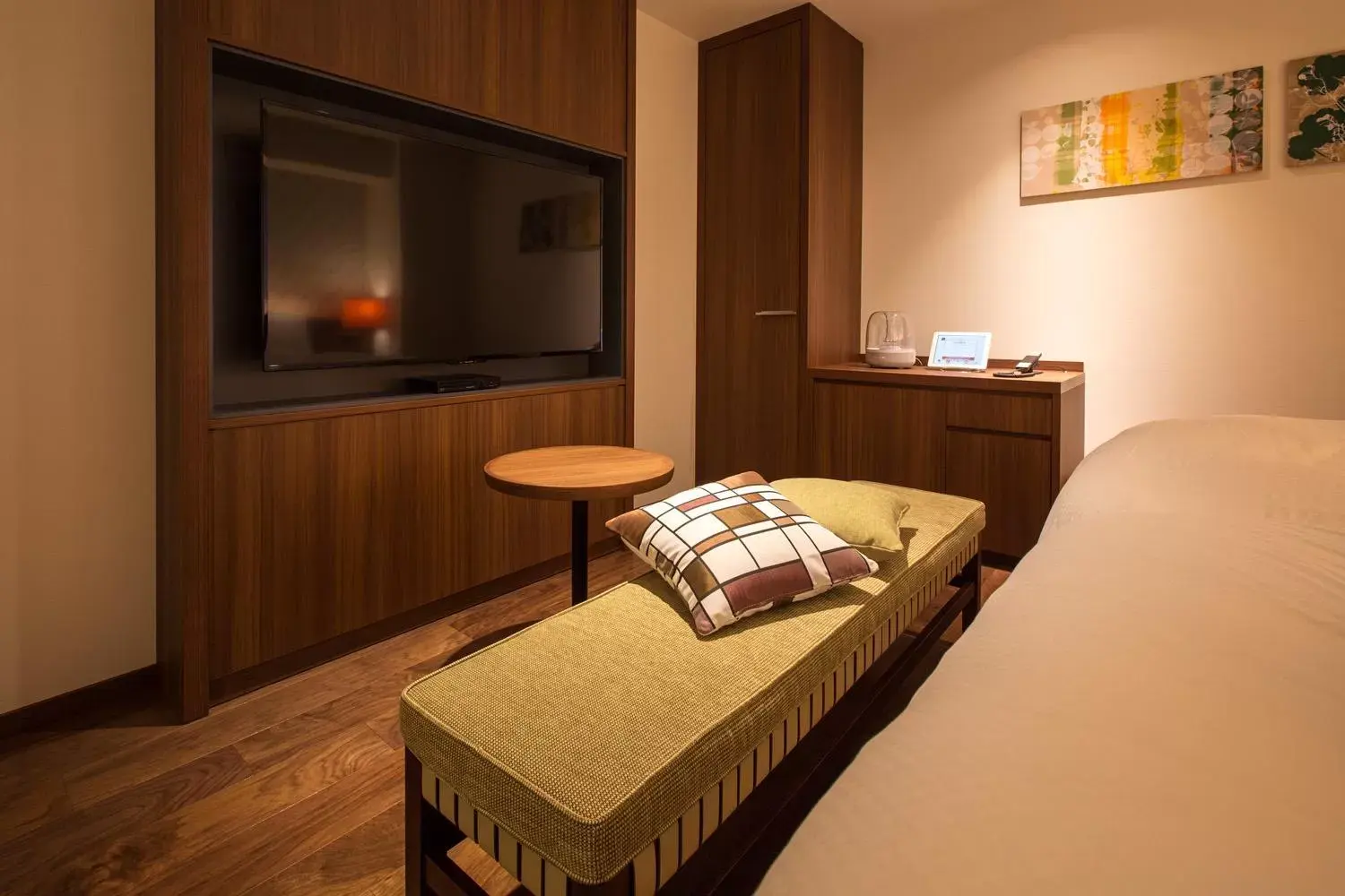 Photo of the whole room, Bed in HOTEL FORZA HAKATAEKI CHIKUSHI-GUCHI Ⅰ