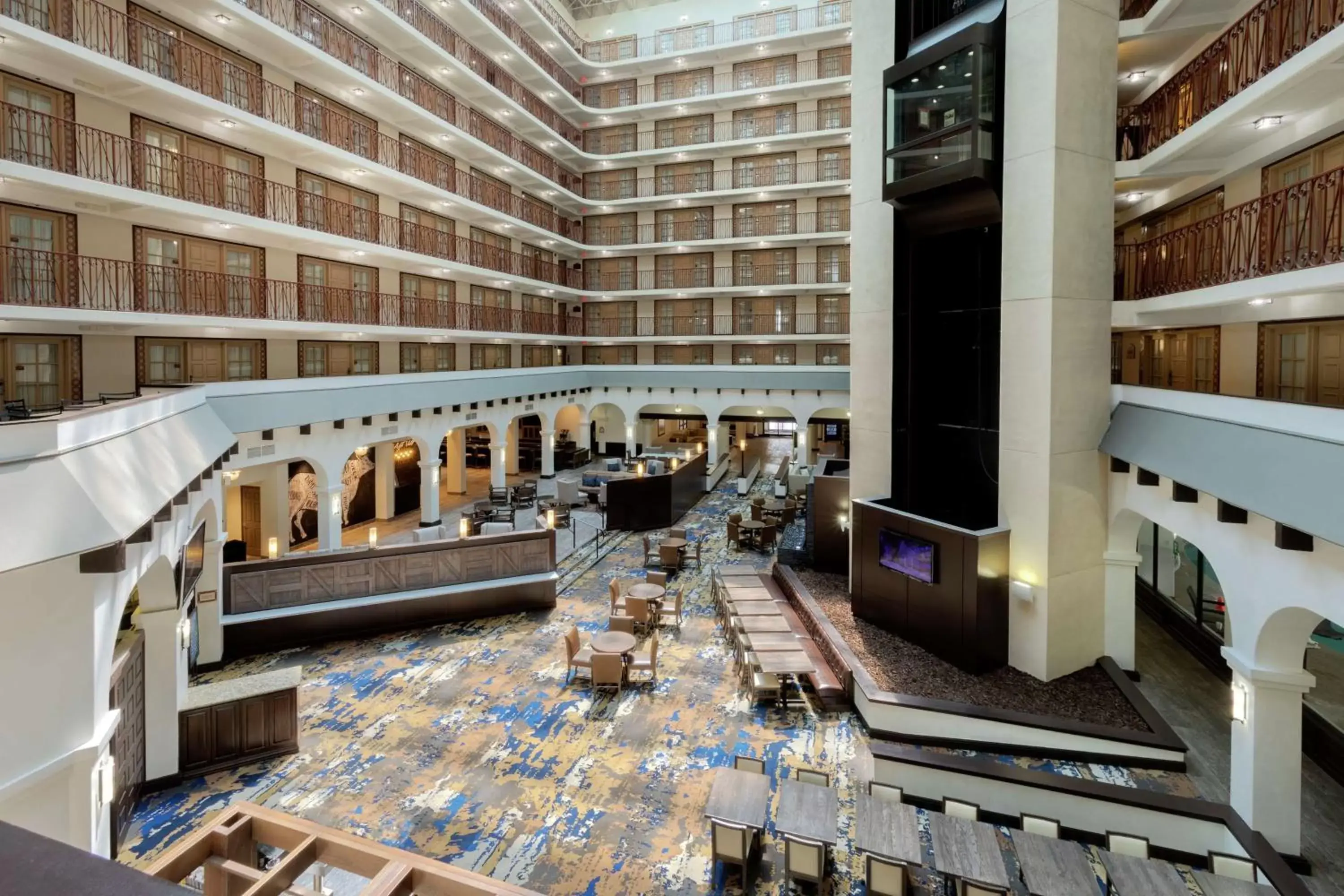 Lobby or reception in Embassy Suites by Hilton Tulsa I-44