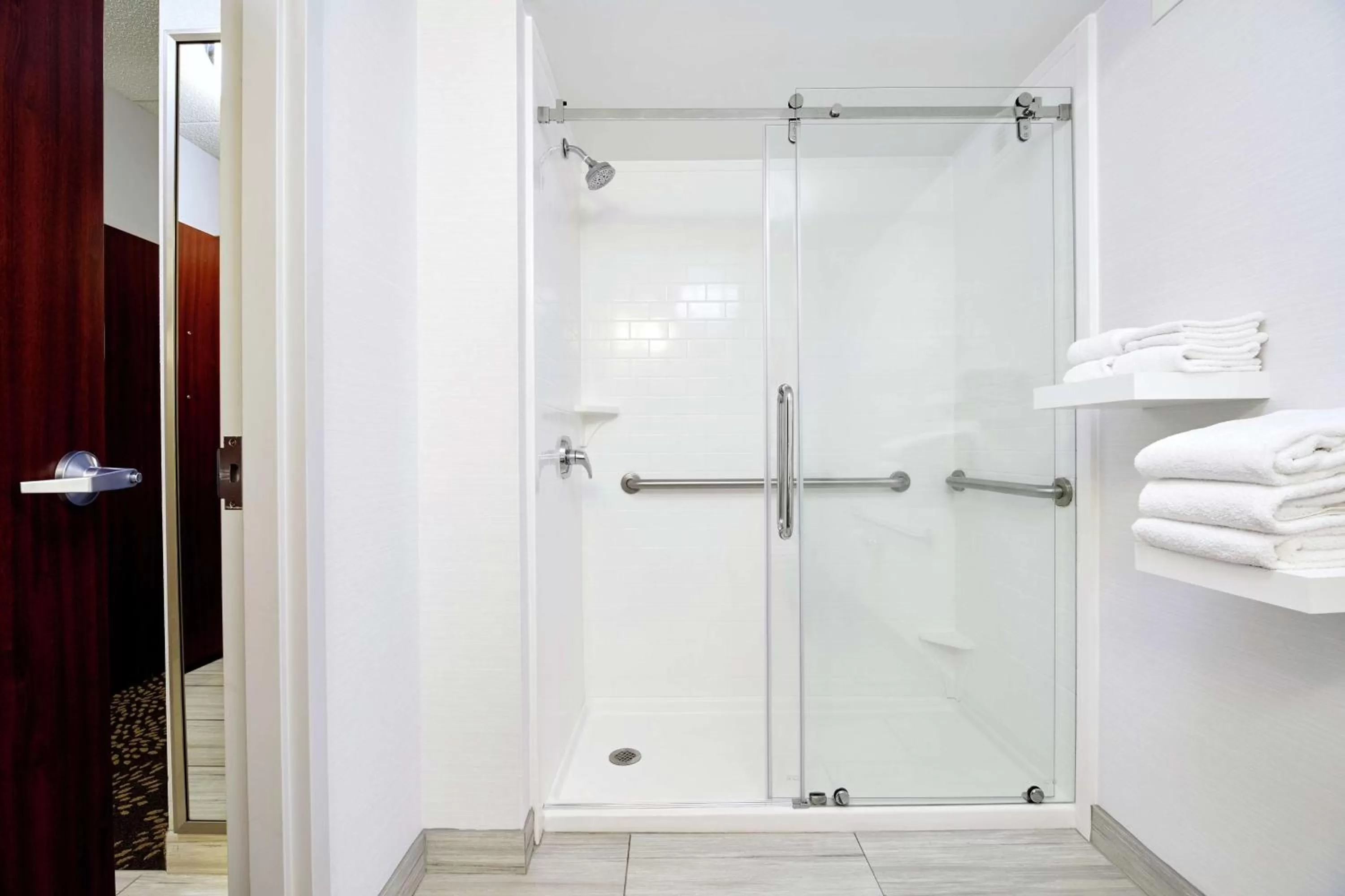 Bathroom in Hilton Garden Inn Columbus/Polaris