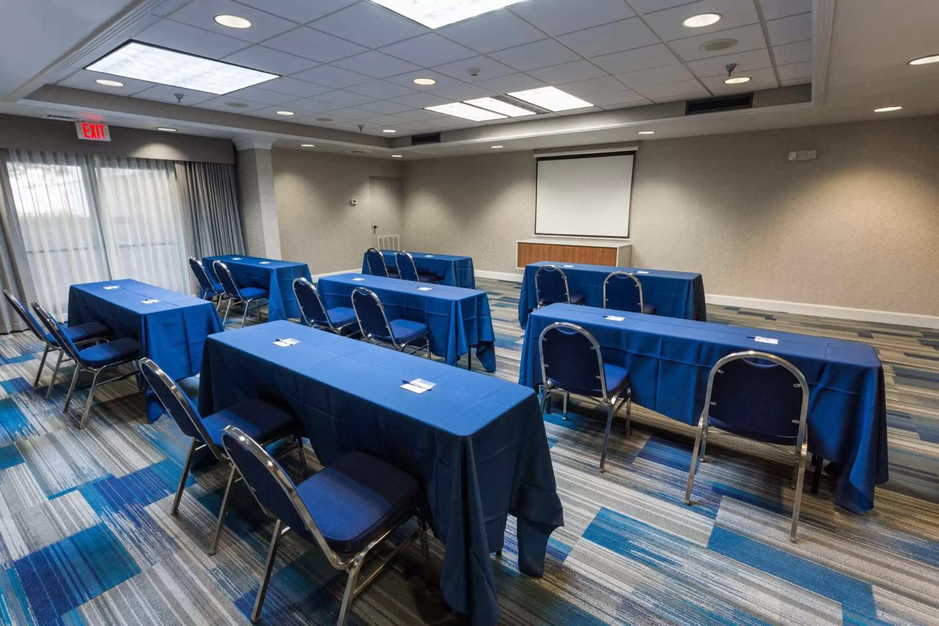 Meeting/conference room in Holiday Inn Express & Suites Wilmington-University Center, an IHG Hotel