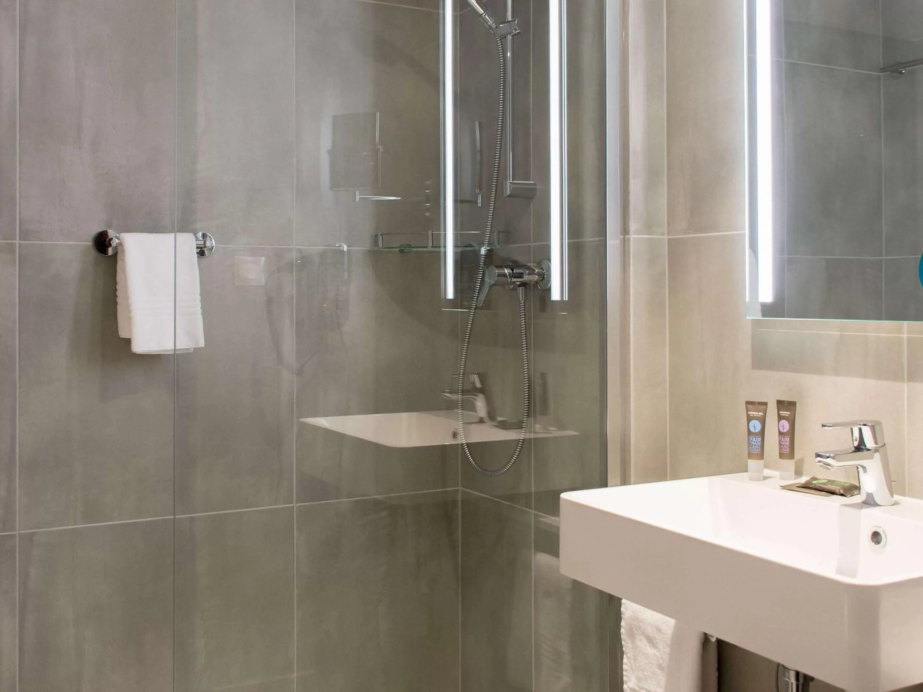 Shower in Novotel Szczecin Centrum