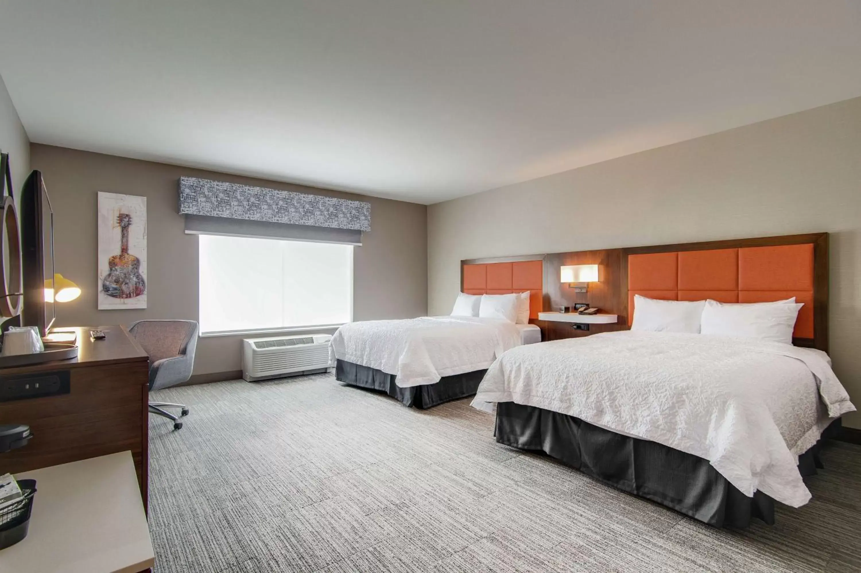 Bedroom, Bed in Hampton Inn & Suites by Hilton Nashville North Skyline