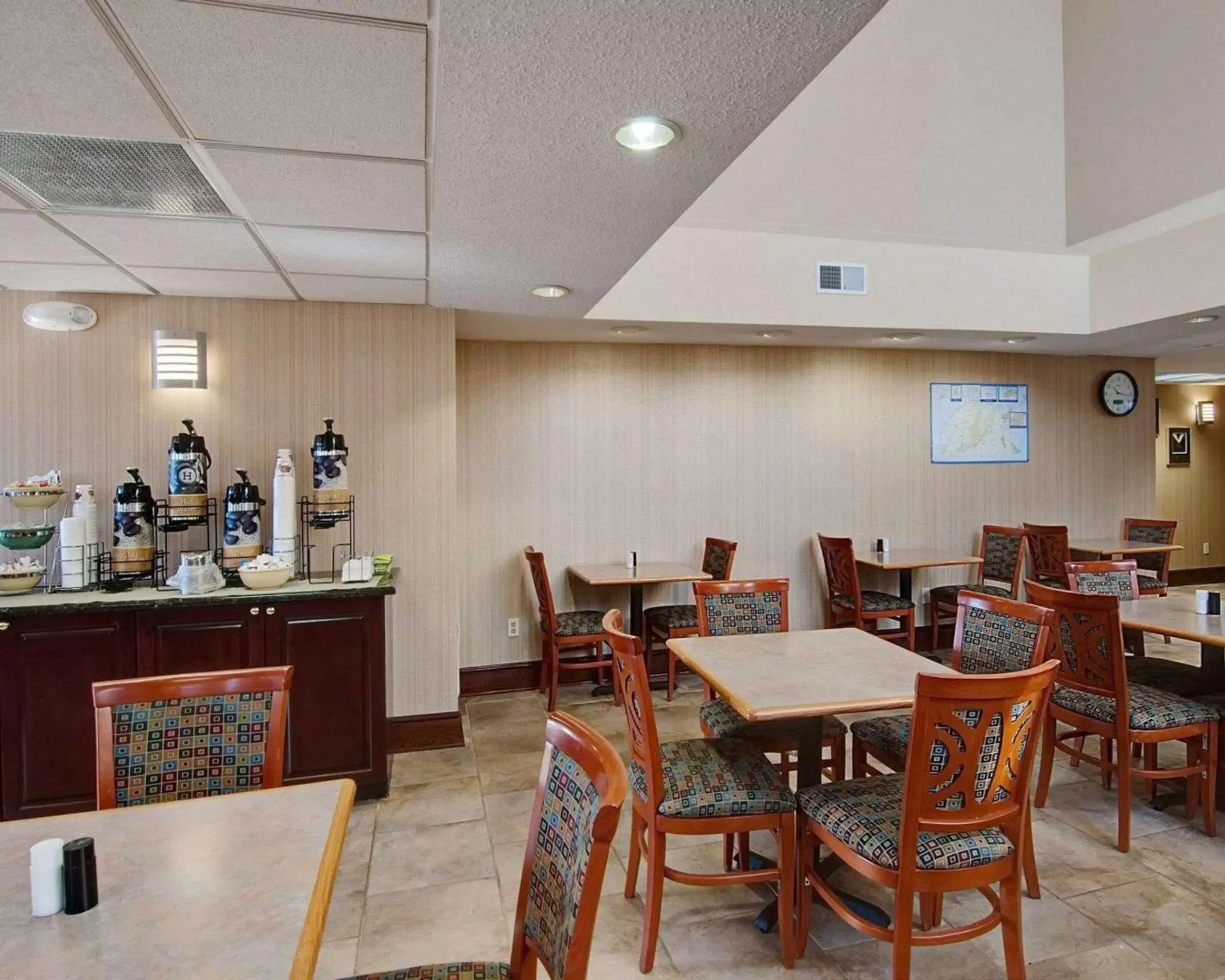 Restaurant/Places to Eat in Quality Inn Salem - I-81