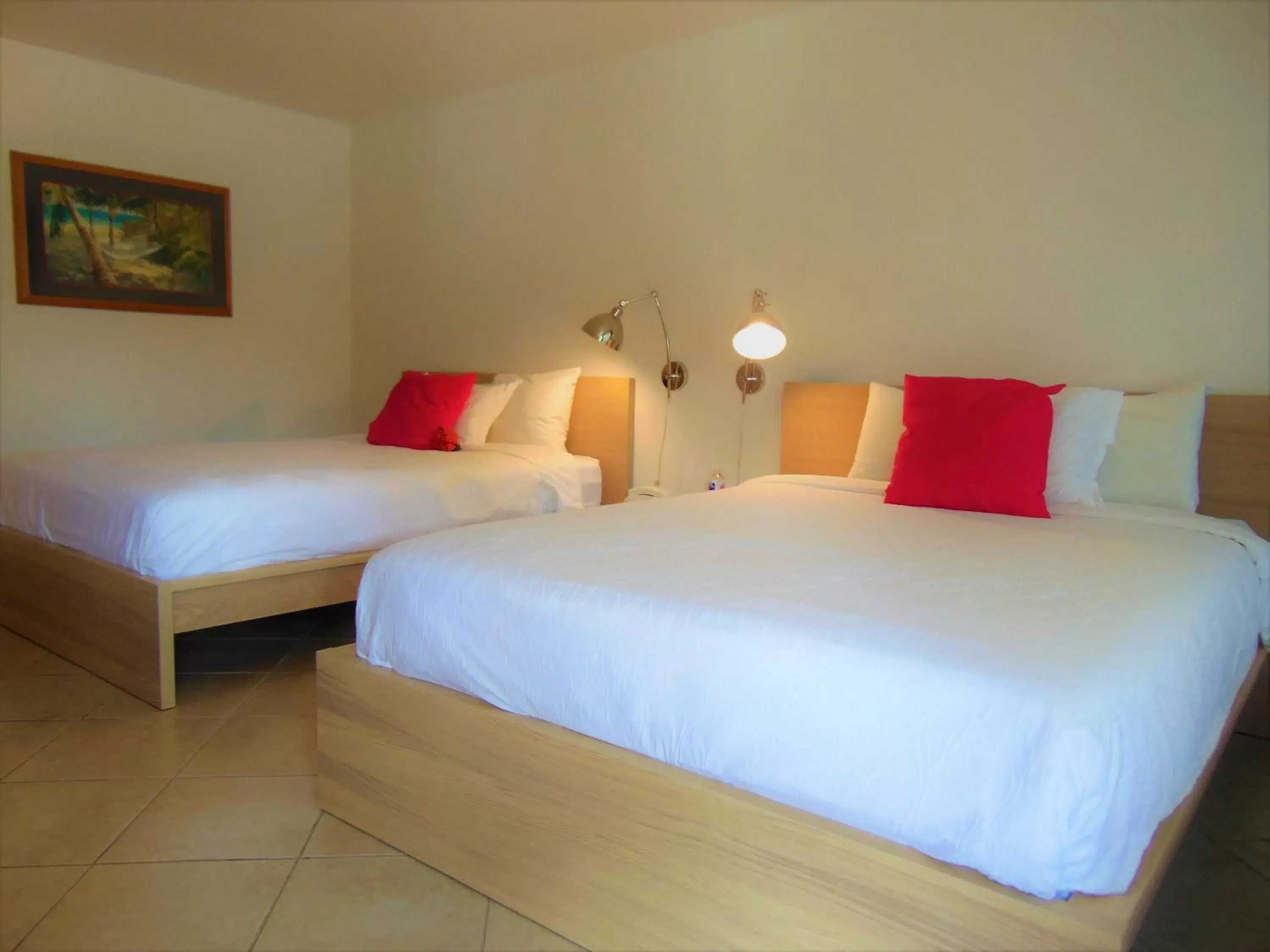 Bed in Dolphin Key Resort - Cape Coral Bed in Dolphin Key Resort - Cape Coral