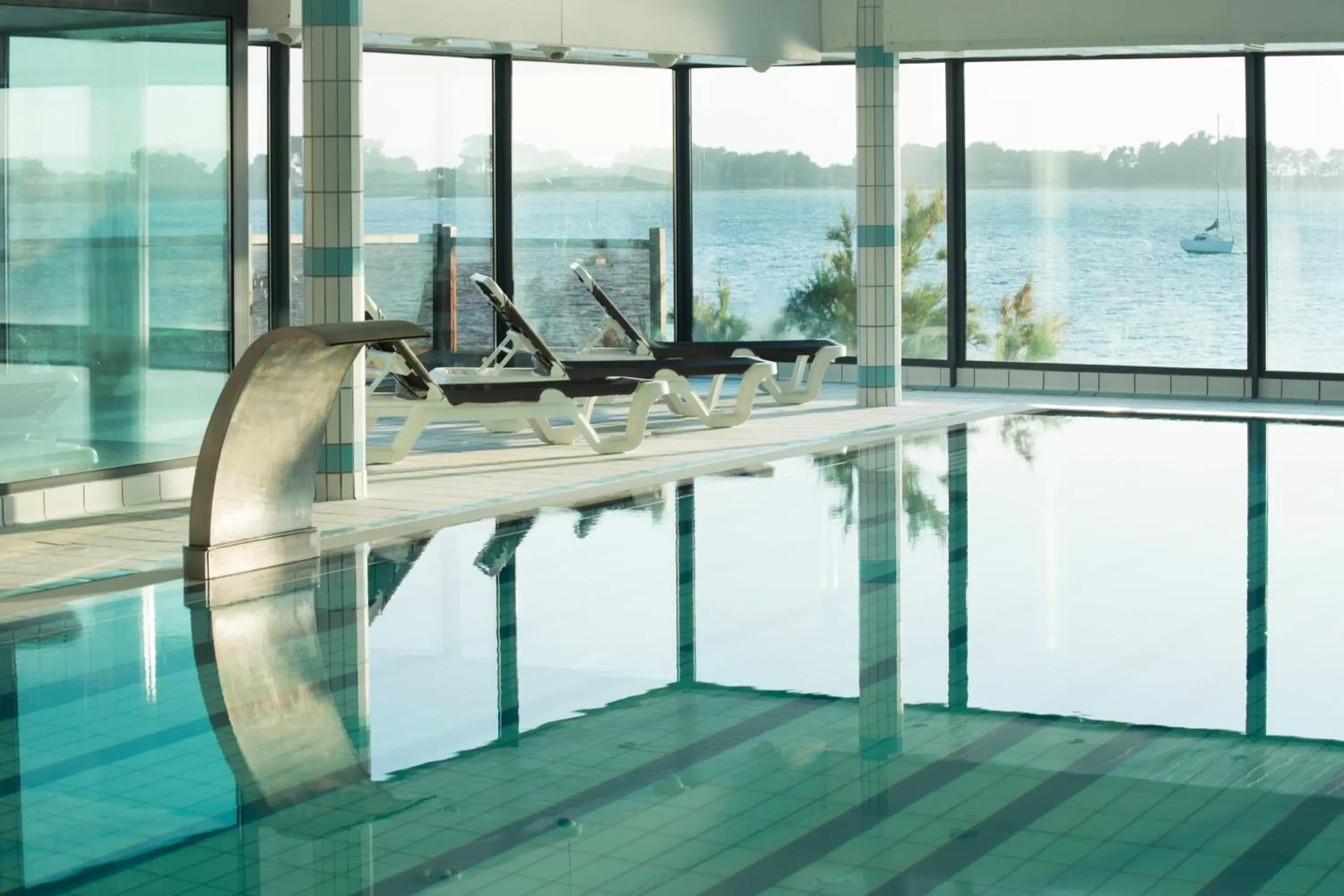 Swimming Pool in Résidences Les Jardins et Terrasses De Rockroum