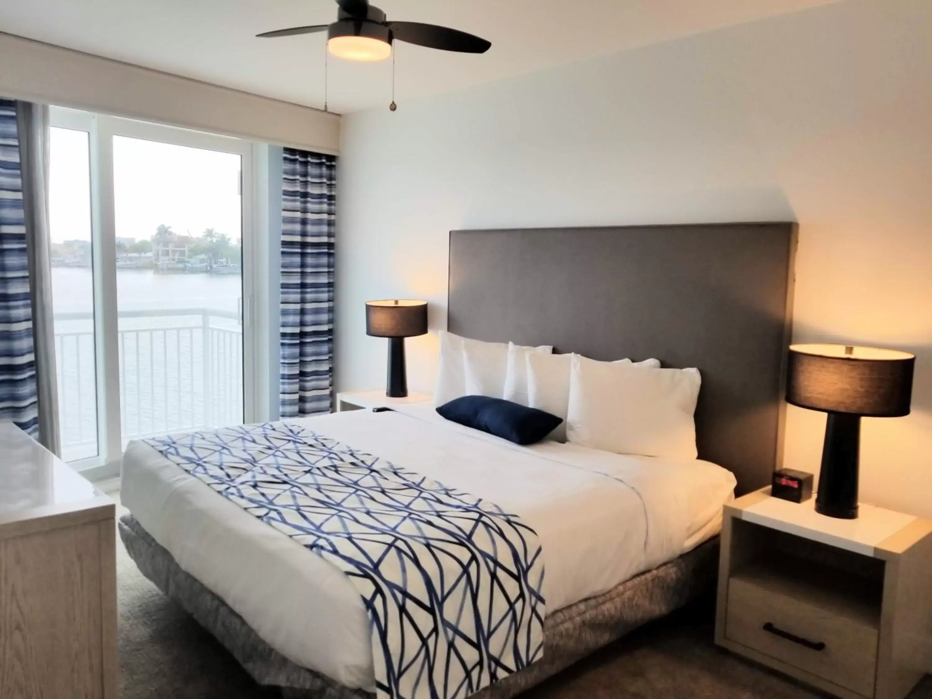 Bedroom, Bed in Provident Oceana Beachfront Suites Bedroom, Bed in Provident Oceana Beachfront Suites