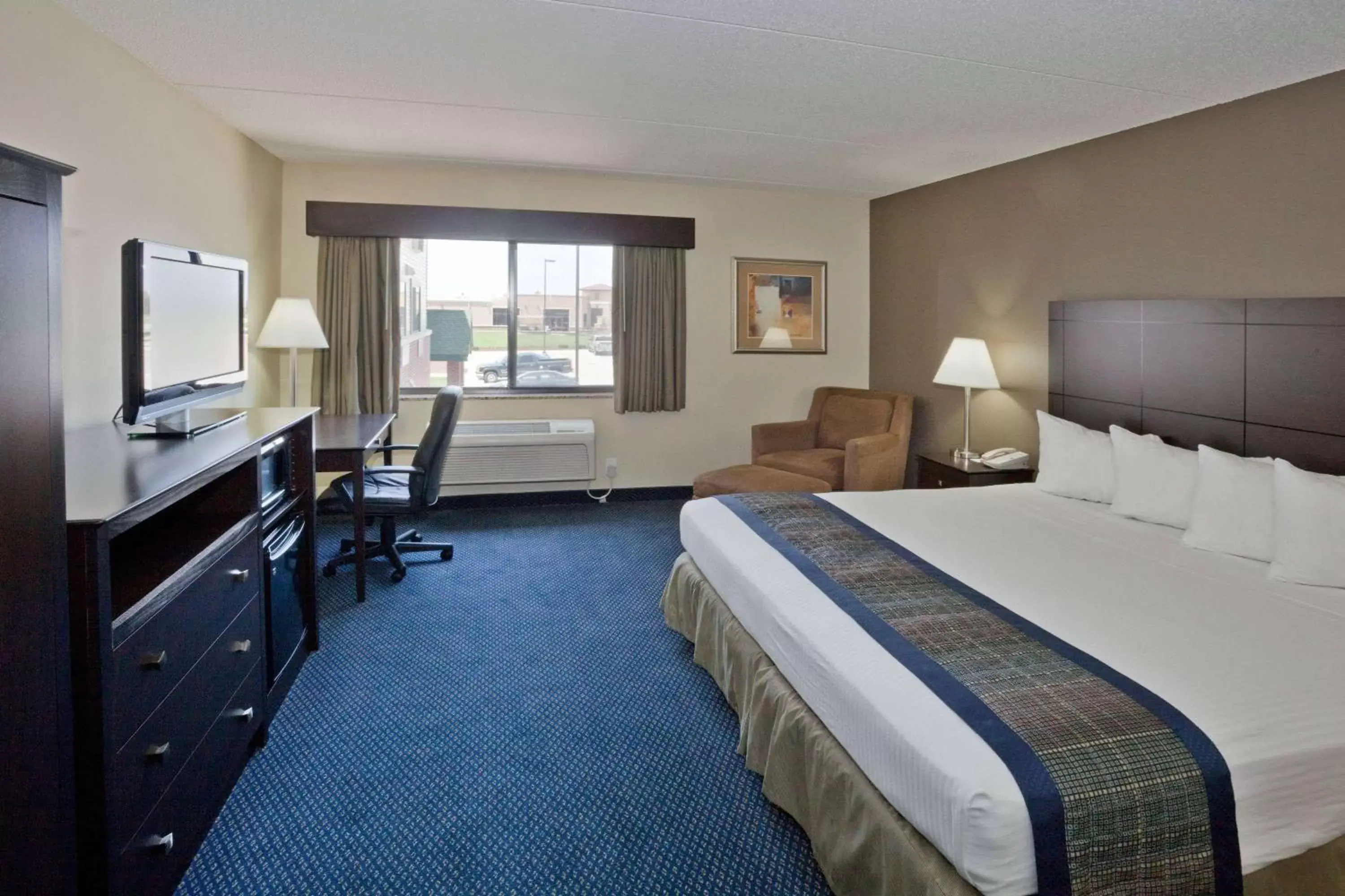 Photo of the whole room in AmericInn by Wyndham Lincoln South