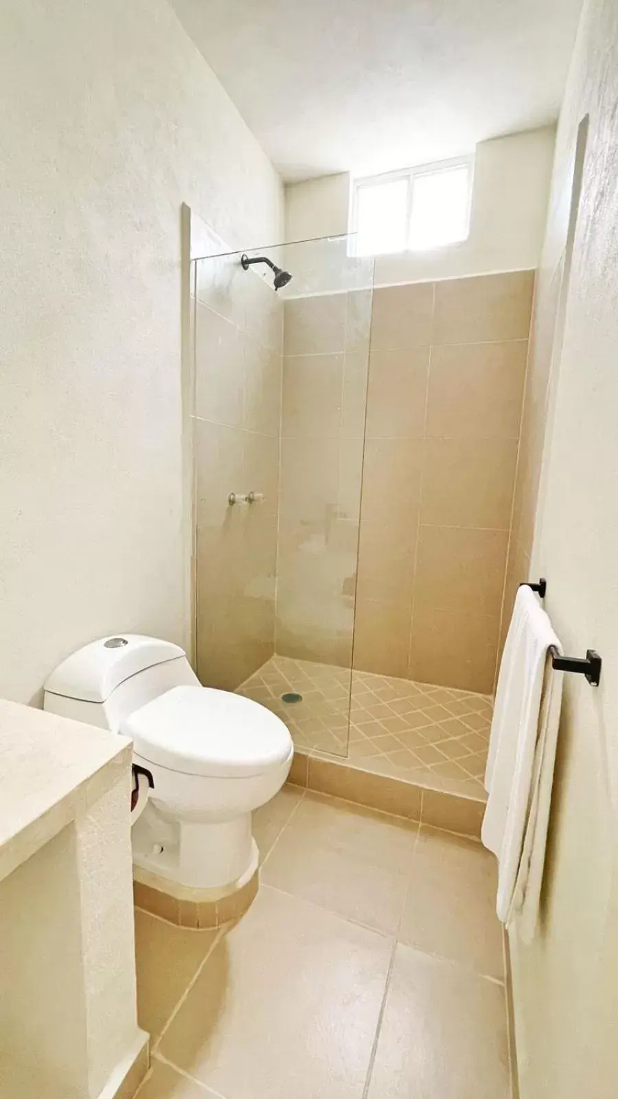 Shower, Bathroom in Nuiya Hoteles Centro