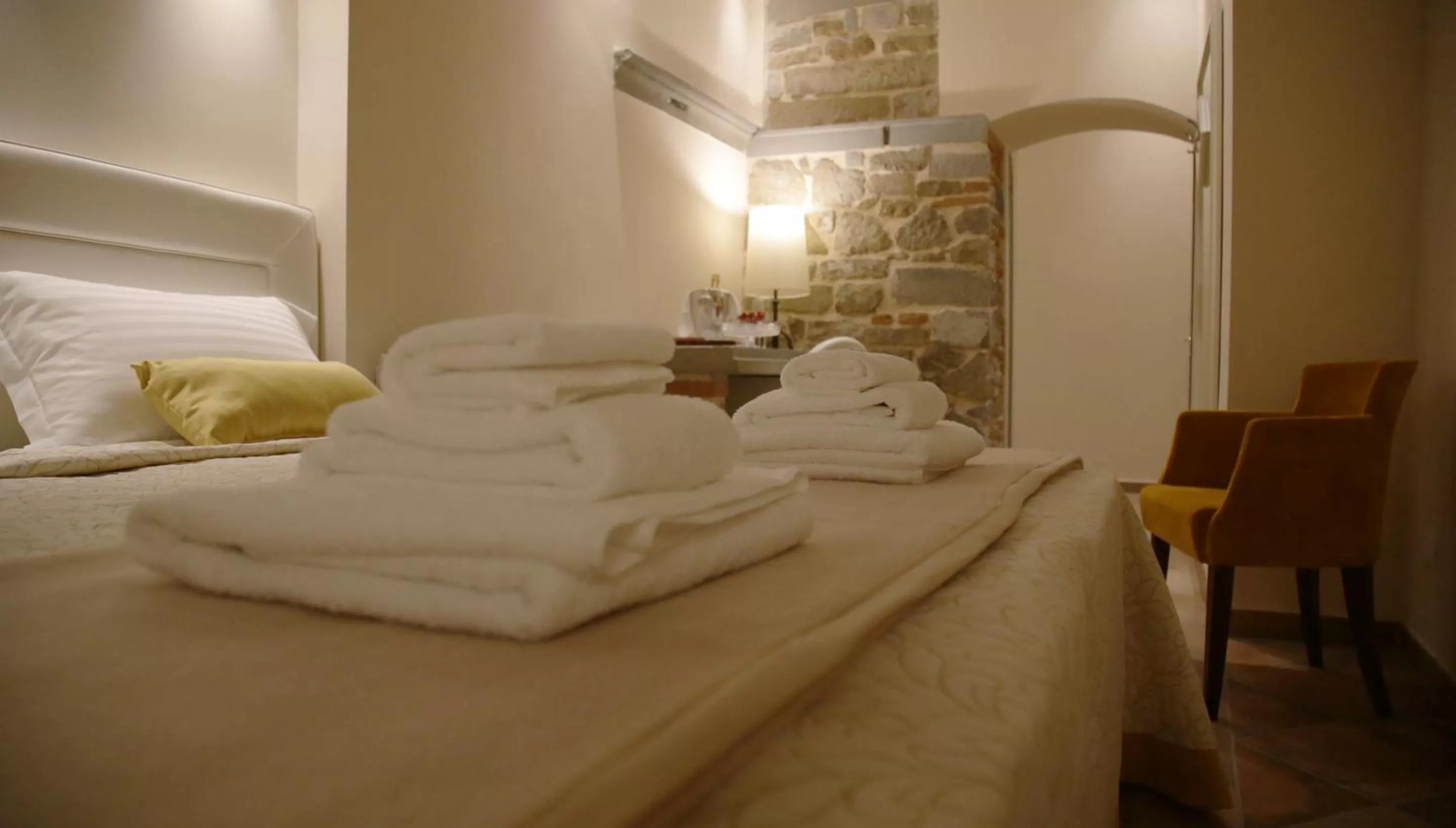 Area and facilities, Bed in Hotel Renaissance