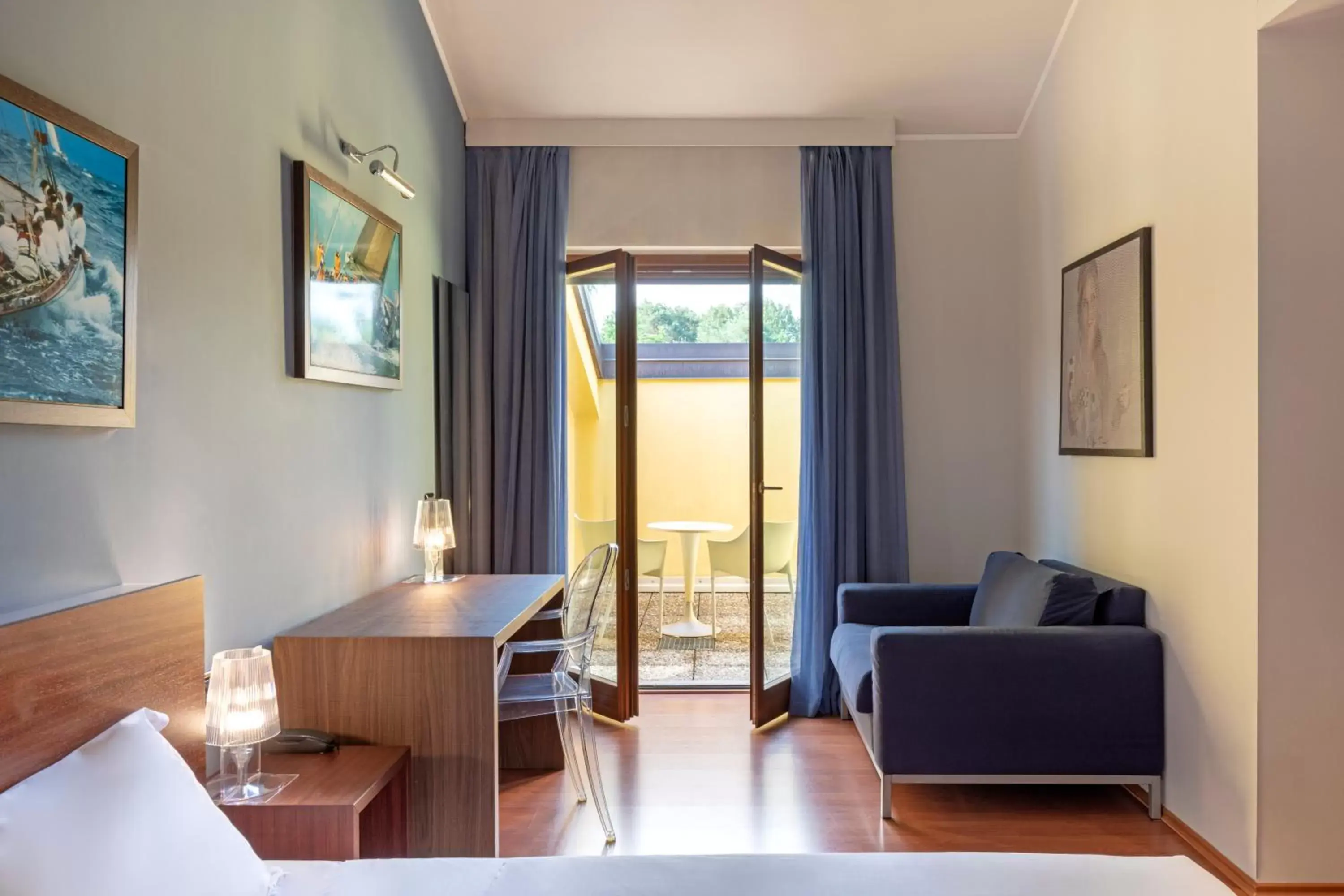 Bedroom, Seating Area in B&B Hotel Malpensa Lago Maggiore