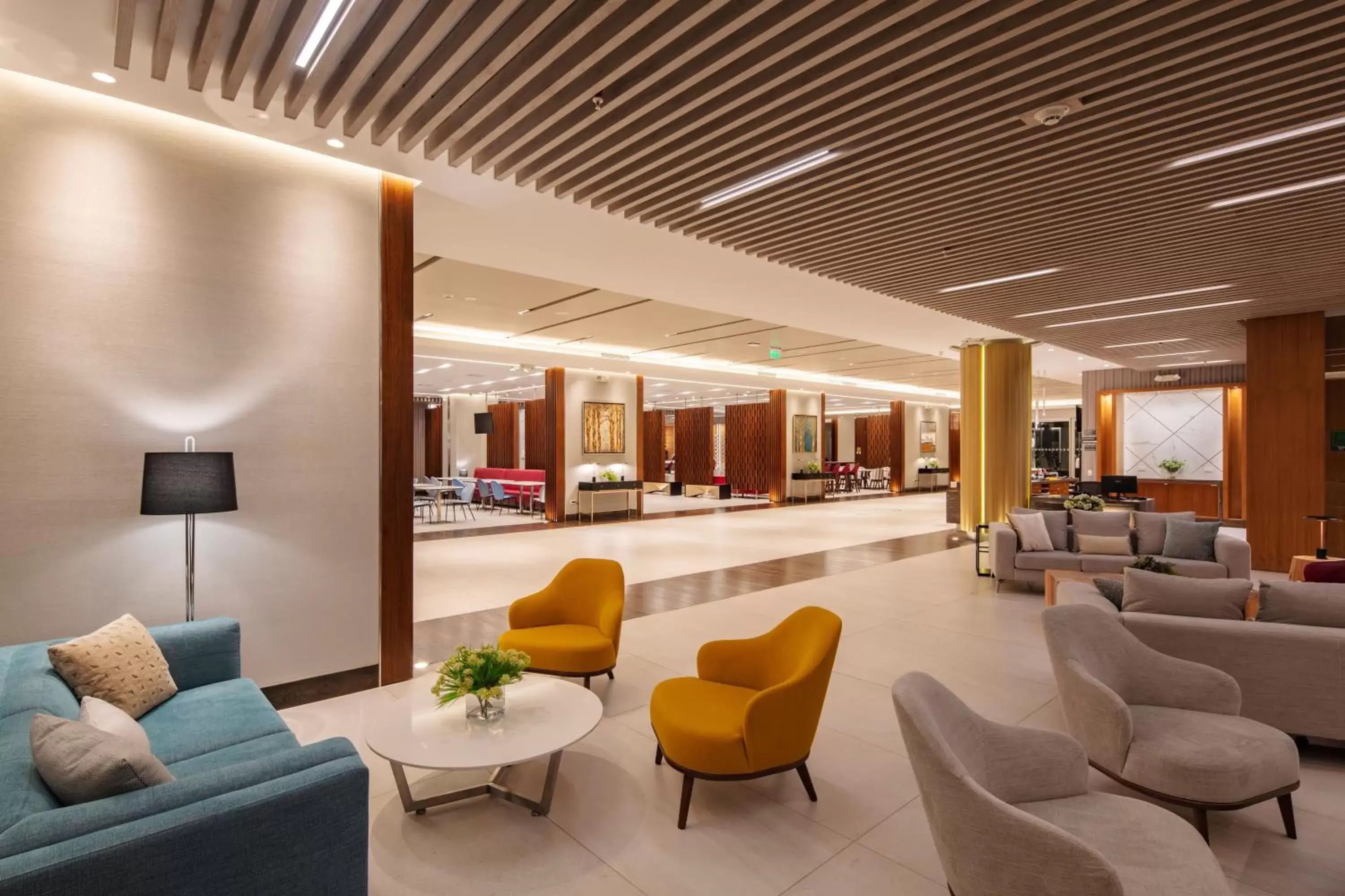 Property building, Lounge/Bar in Holiday Inn - Quito Airport, an IHG Hotel