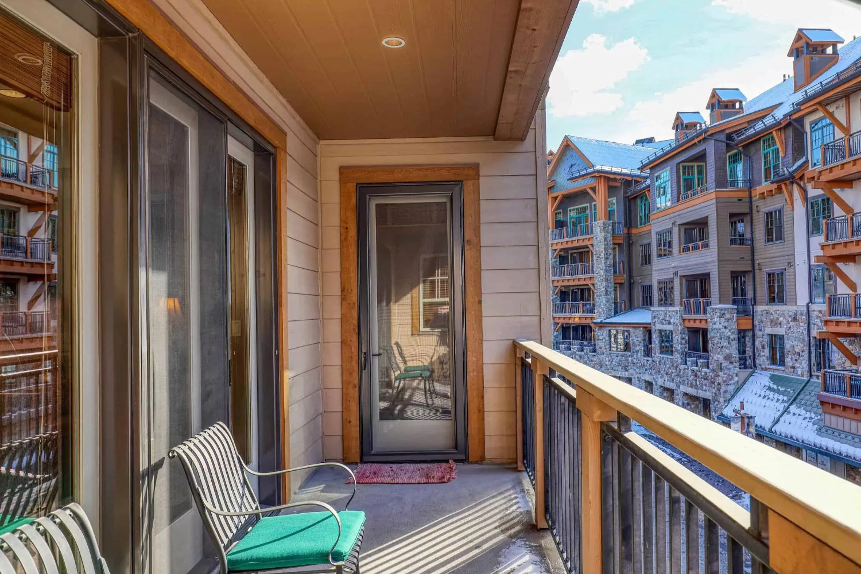 Balcony/Terrace in East West Hospitality at Tahoe