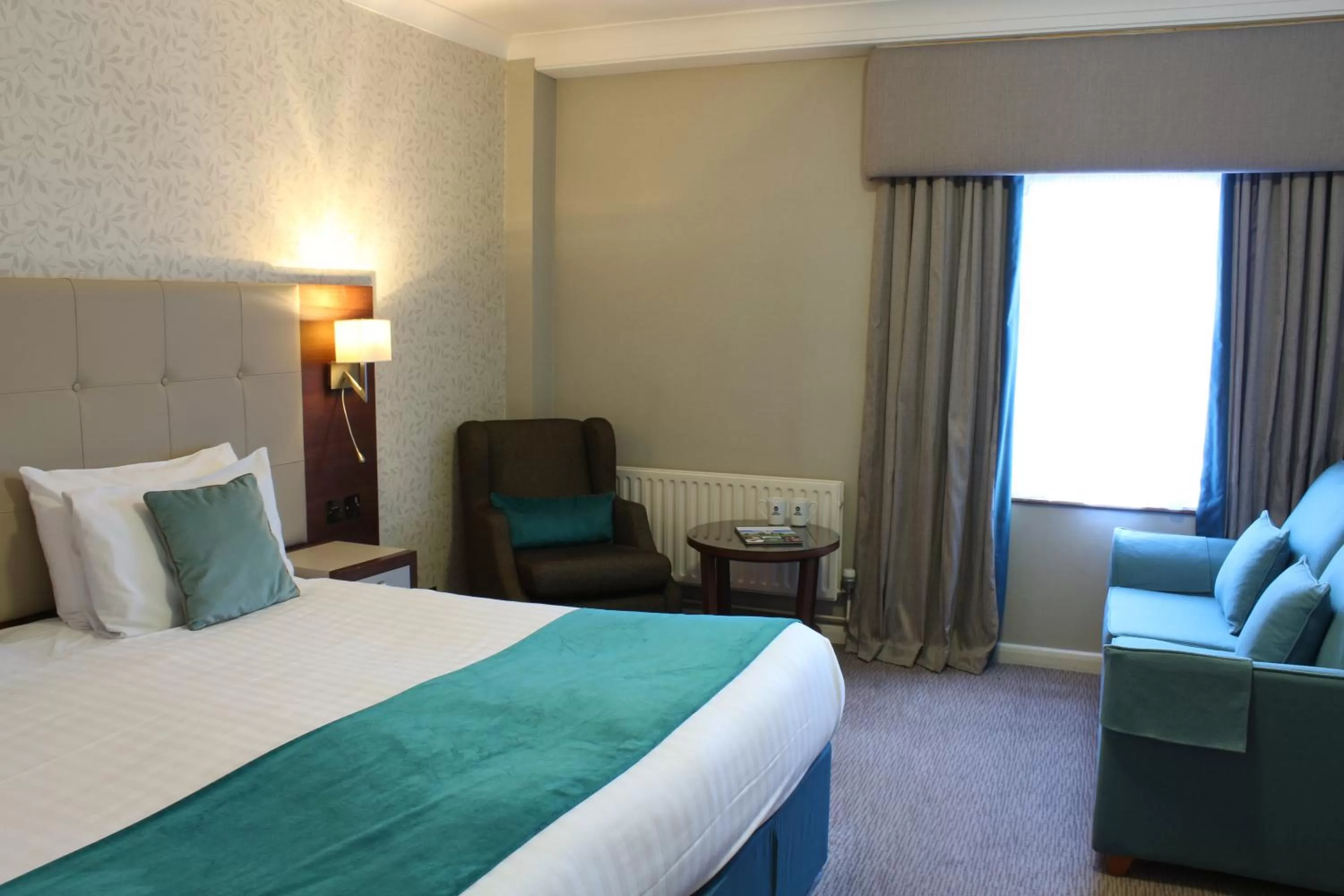 Bed in Best Western Red Lion Hotel