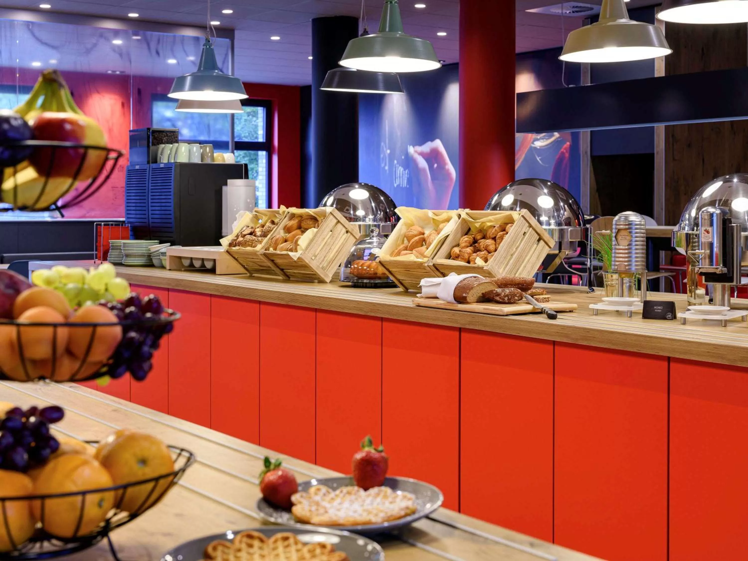 Restaurant/places to eat in ibis Regensburg Zentrum