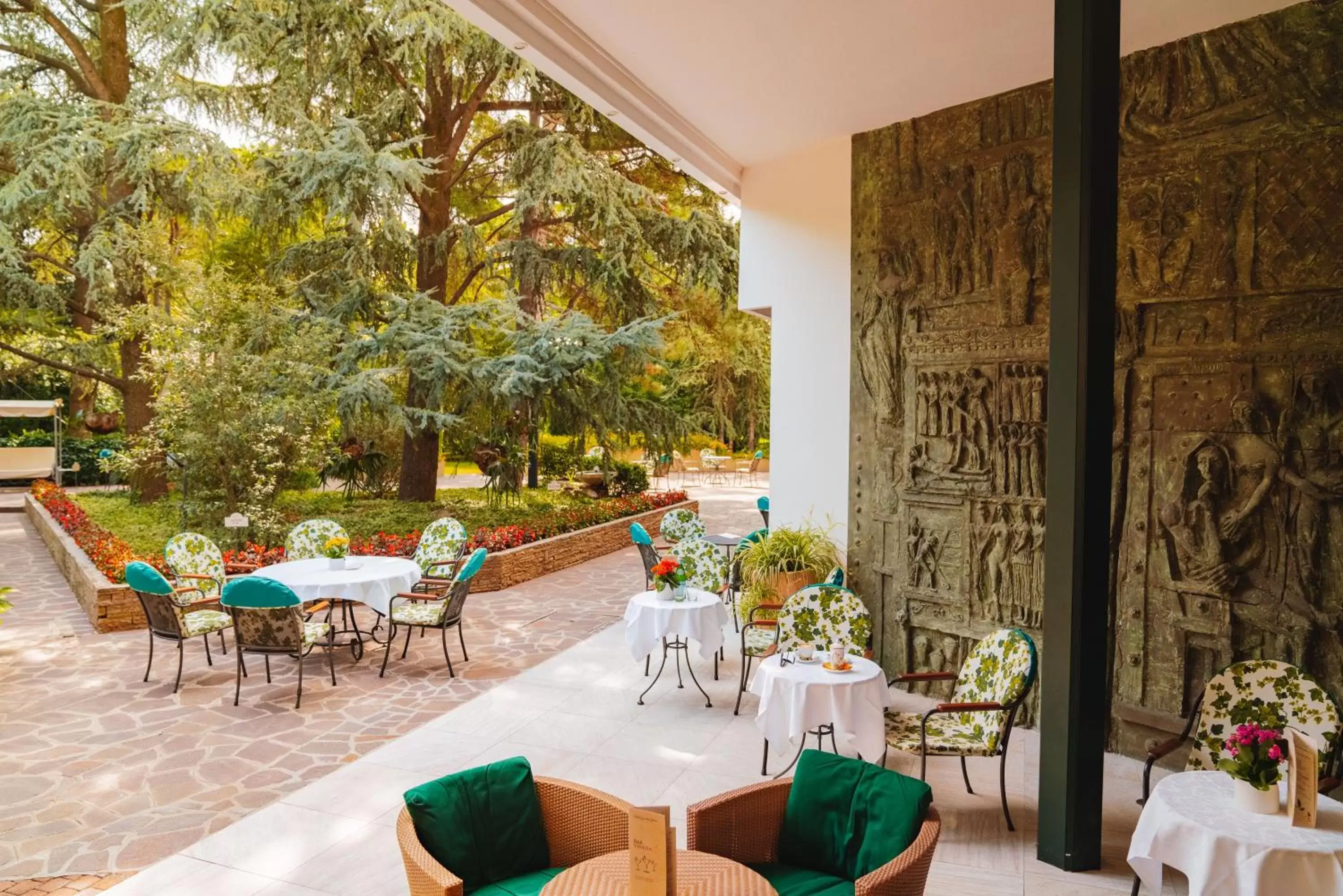 Patio, Restaurant/Places to Eat in Hotel Garden Terme