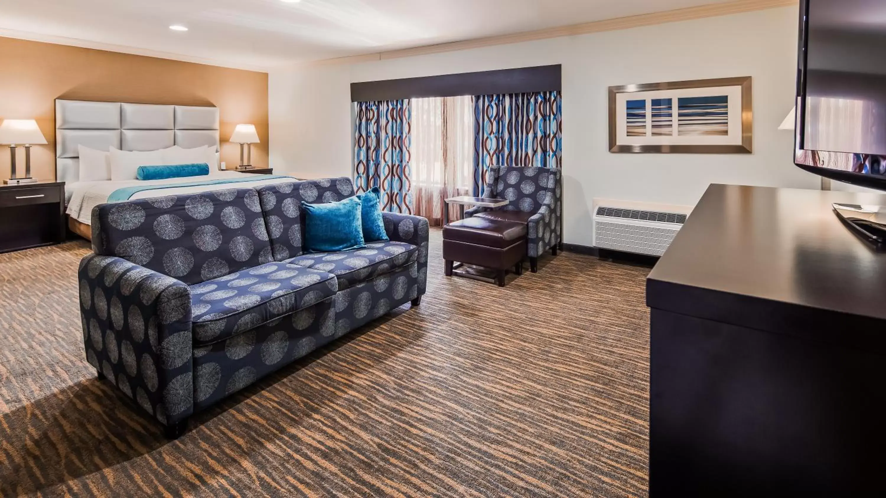 Bedroom, Seating Area in Best Western Webster Hotel, Nasa